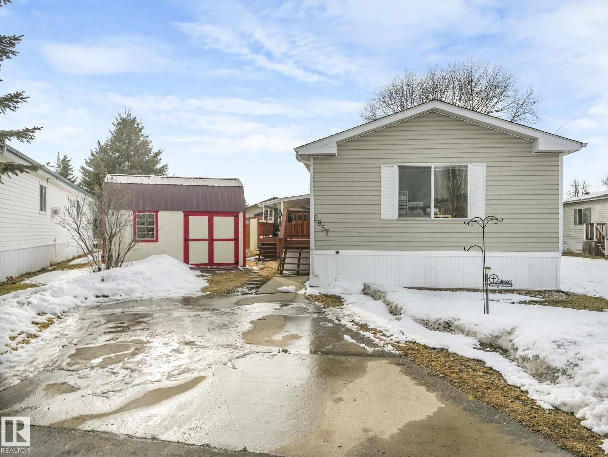 2857 Lakeside Close, E4480130, Alberta,