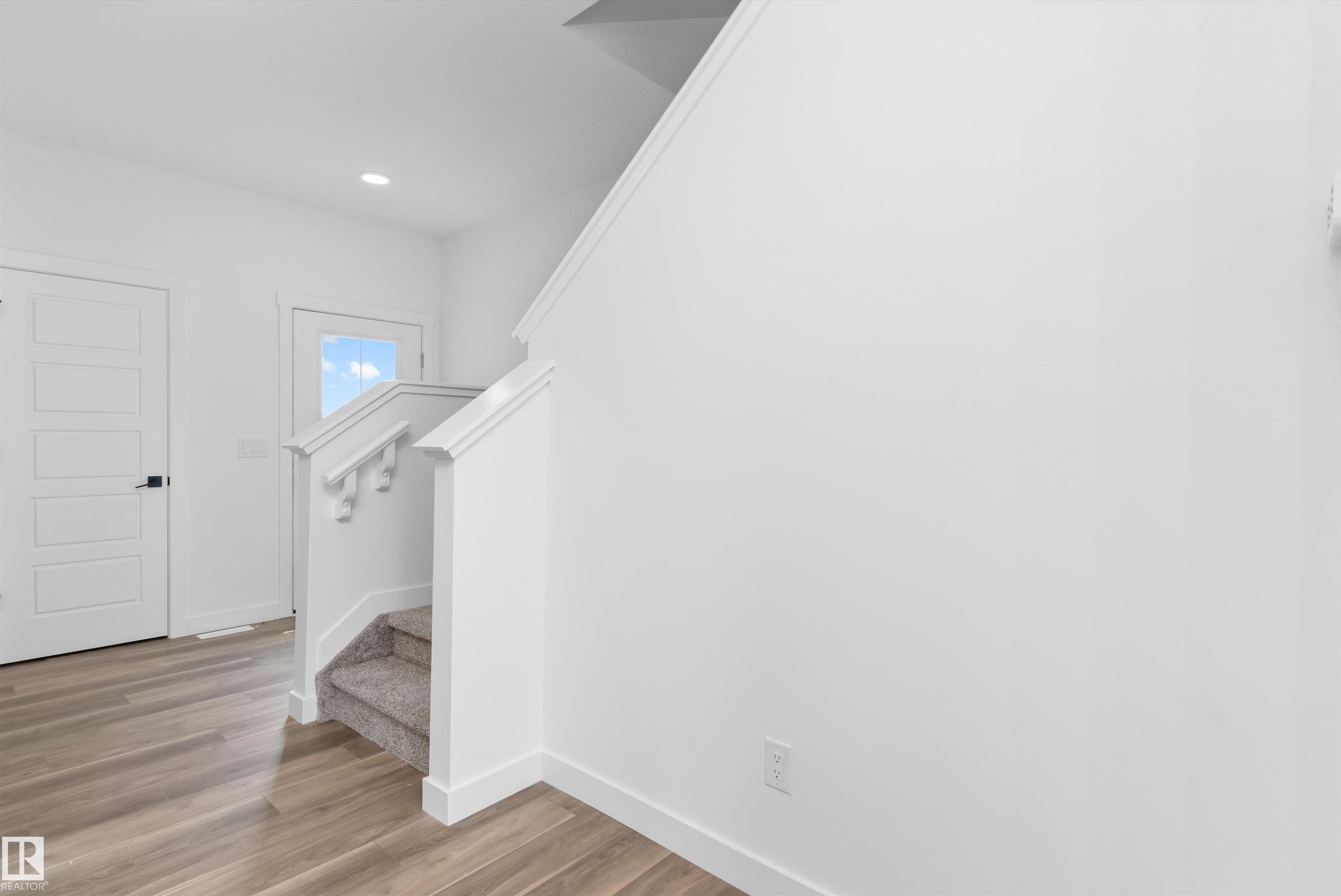 Fourth View of 1066 CRISTALL Crescent, Chappelle Area, Edmonton, Alberta, T6W 5S6