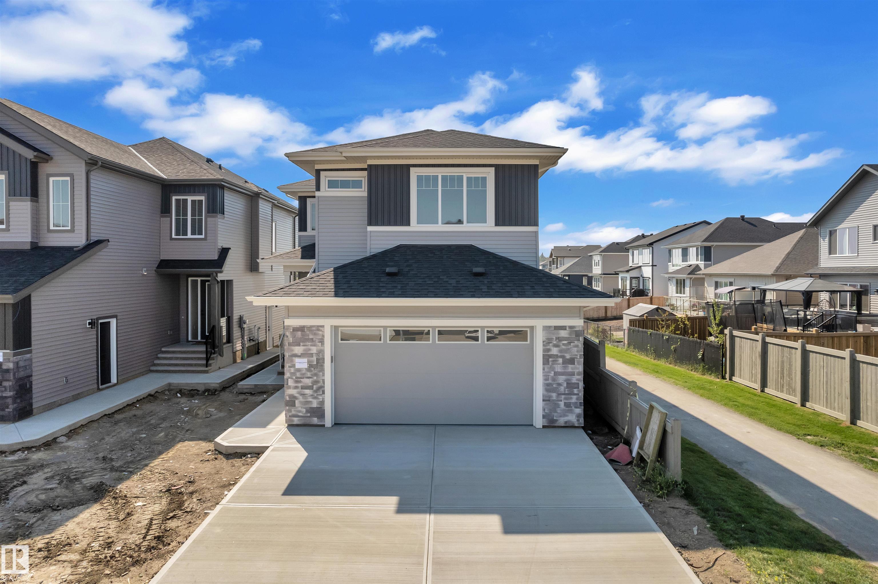 176 CALEDON Crescent, E4480246, Alberta,