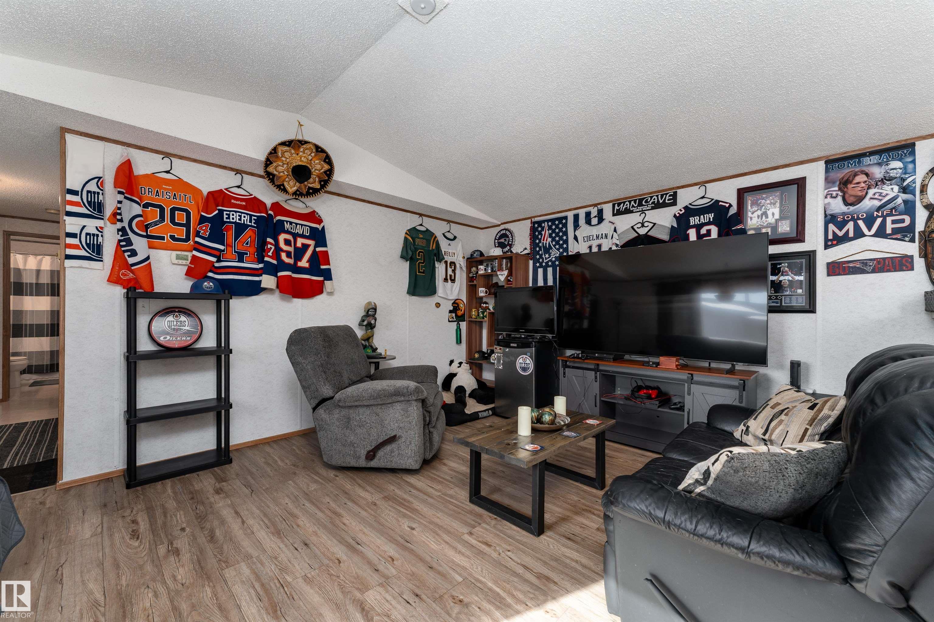 Fifth View of 1663 Jubilee Crescent, Jubilee Landing, Sherwood Park, Alberta, T8H 2J4