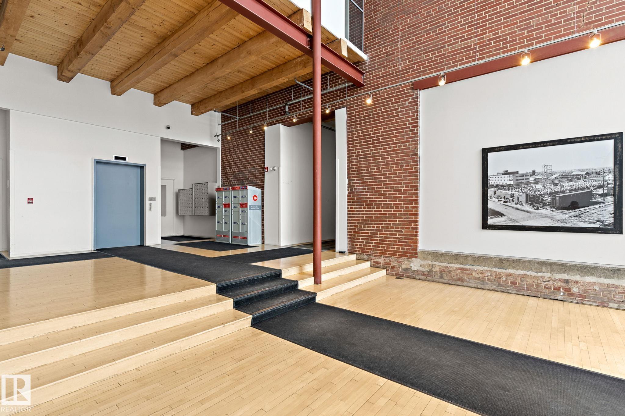 Third View of 213 10309 107 Street, Downtown (Edmonton), Edmonton, Alberta, T5J 1K3