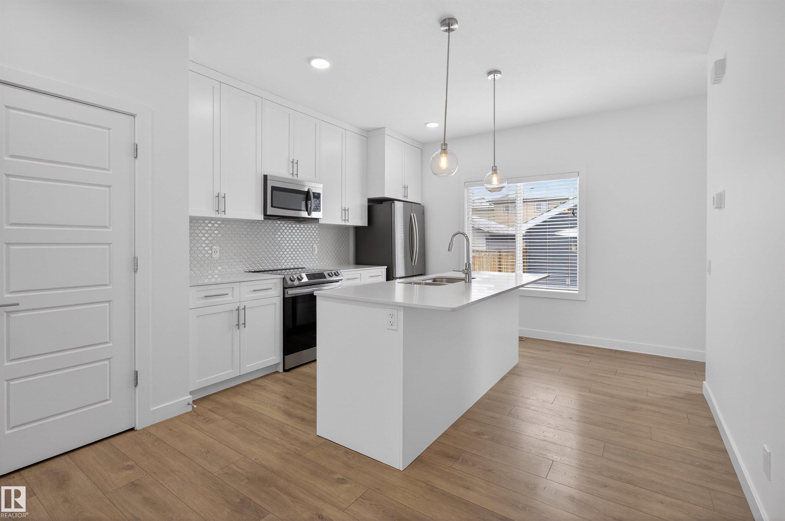 Fifth View of 2949 COUGHLAN GREEN Green, Chappelle Area, Edmonton, Alberta, T6W 3X6