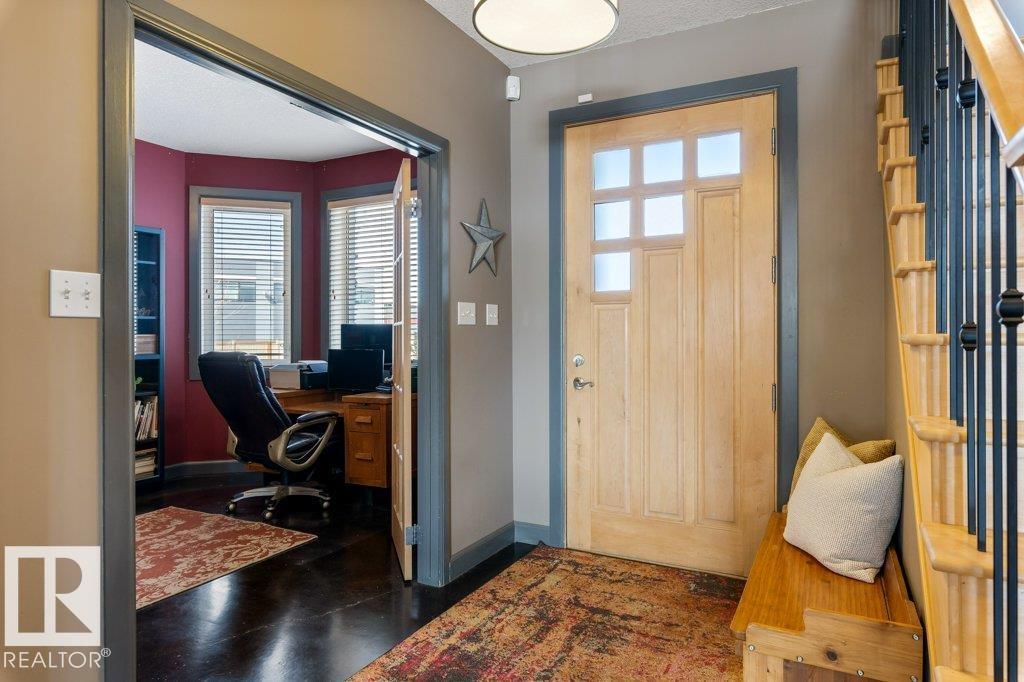 Fifth View of 3335 32 Avenue, Silver Berry, Edmonton, Alberta, T6T 1X7