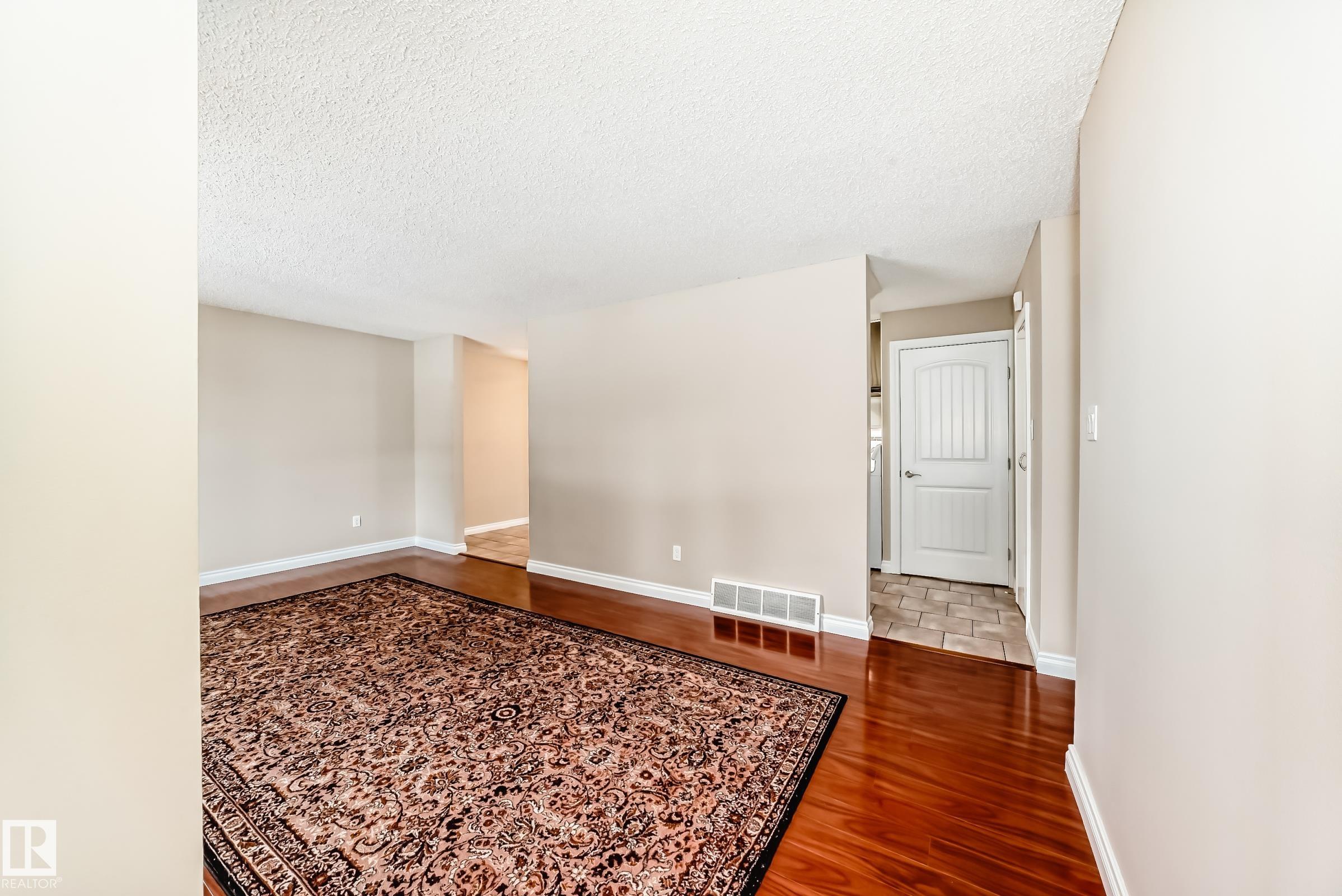 Third View of 13332 25 Street, Kernohan, Edmonton, Alberta, T5A 3T2