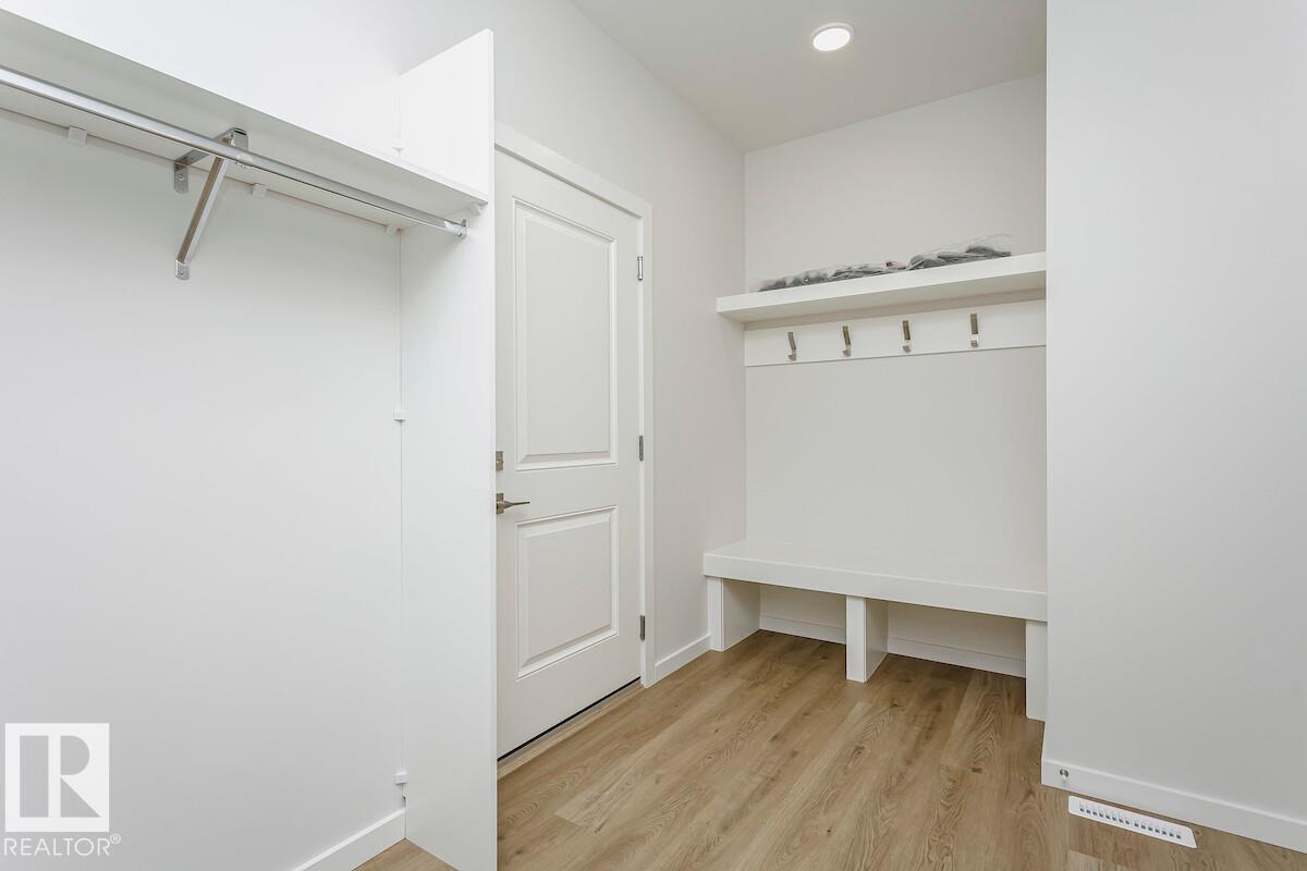 Fifth View of 6239 29 Avenue, Mattson, Edmonton, Alberta, T6X 0M5