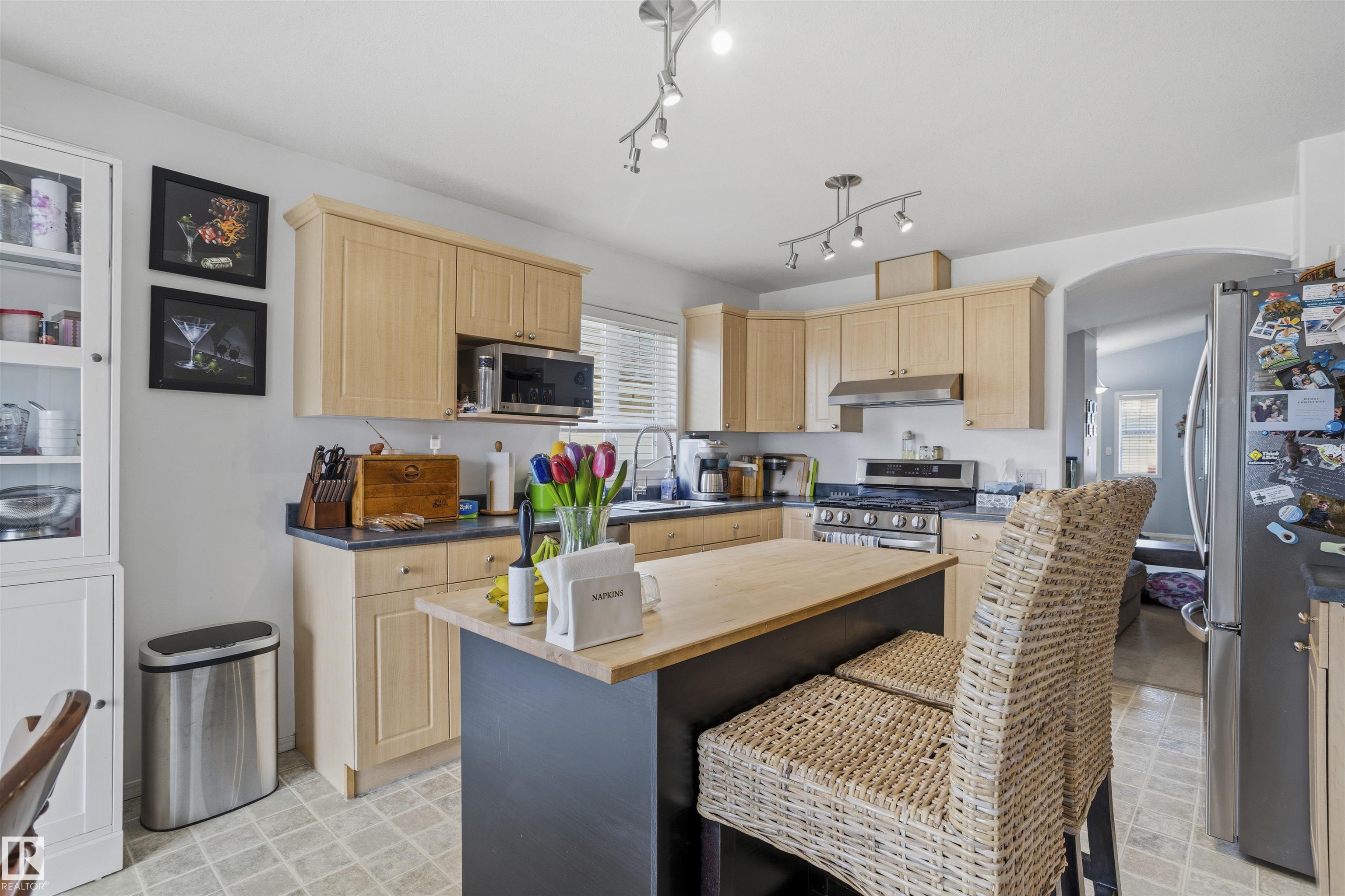 11 EGERLAND Place, E4480912, Alberta,