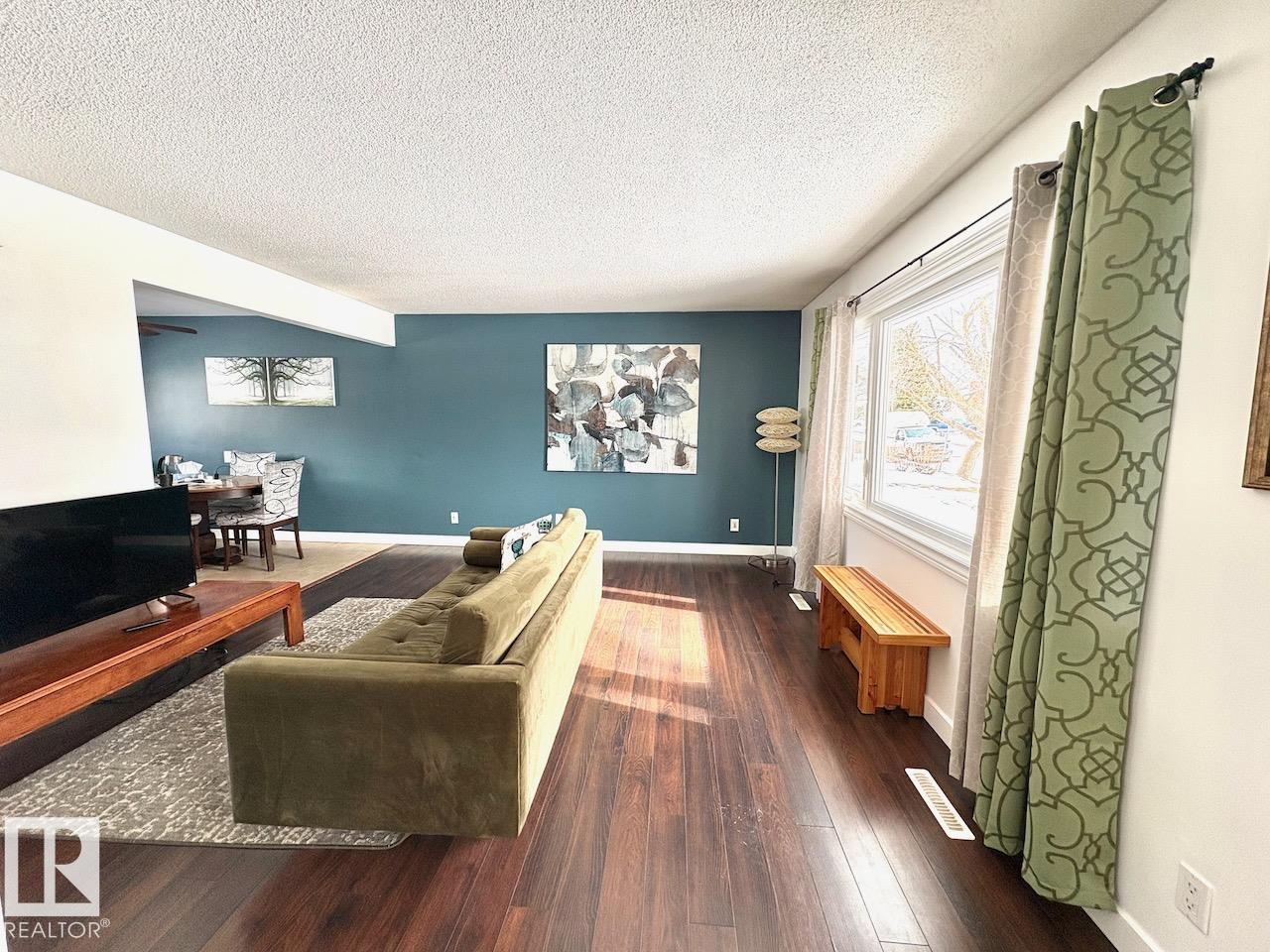 Fifth View of 885 COTTONWOOD Avenue, Maplegrove, Sherwood Park, Alberta, T8A 1Z3