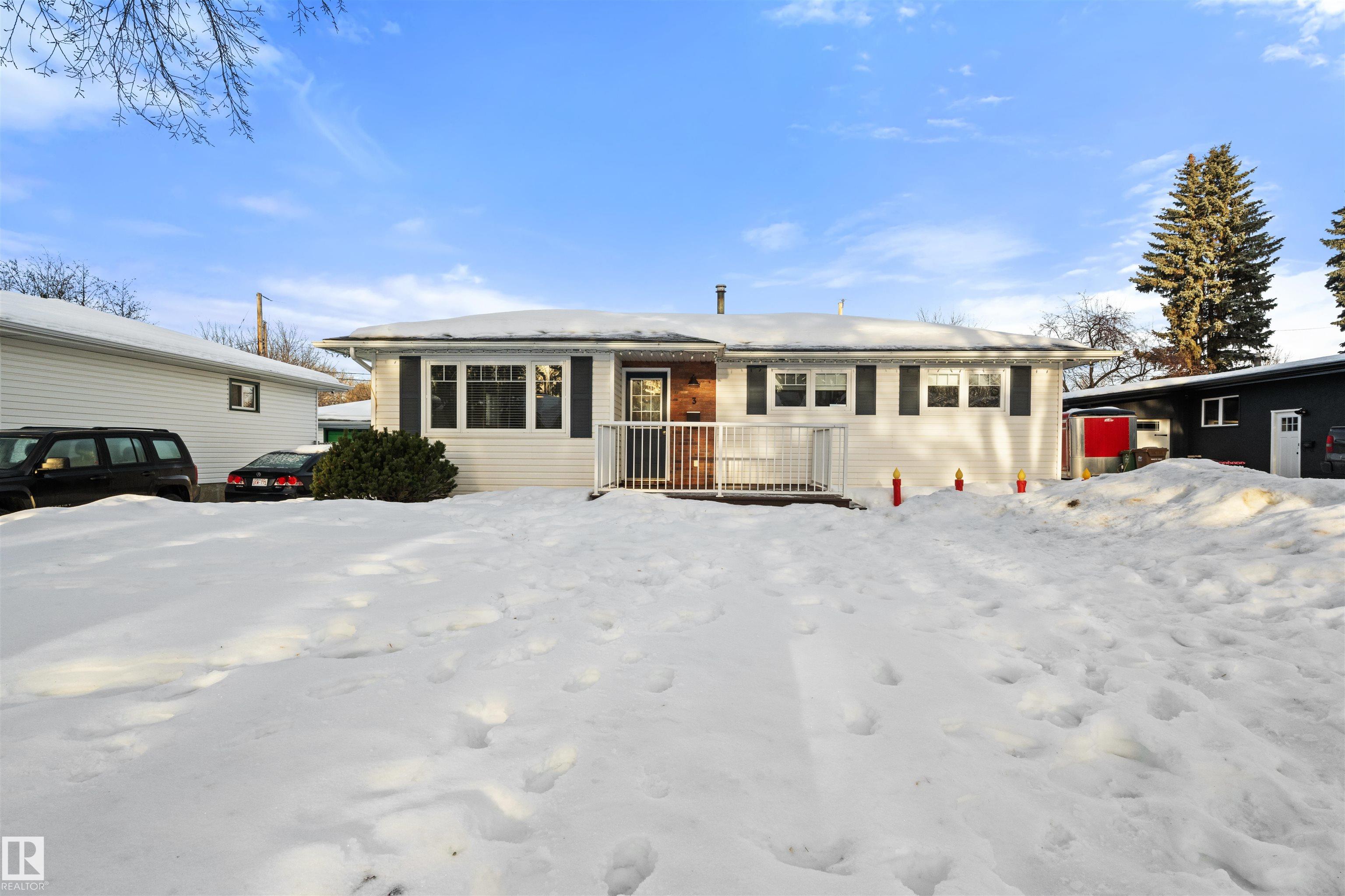 3 SORREL Crescent, E4480944, Alberta,