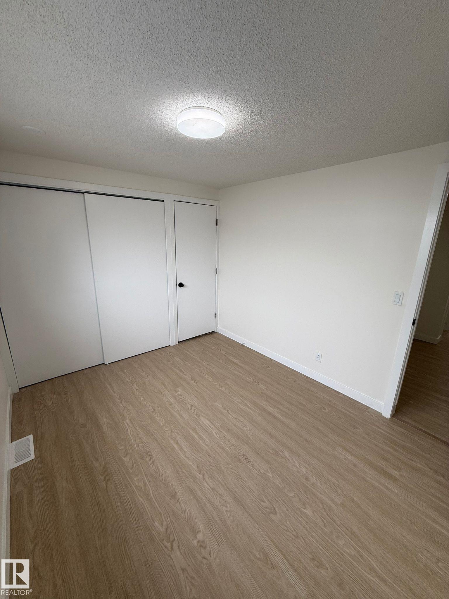 Third View of 92 305 calahoo Road, Mobile City Estate, Spruce Grove, Alberta, T7X 3K7