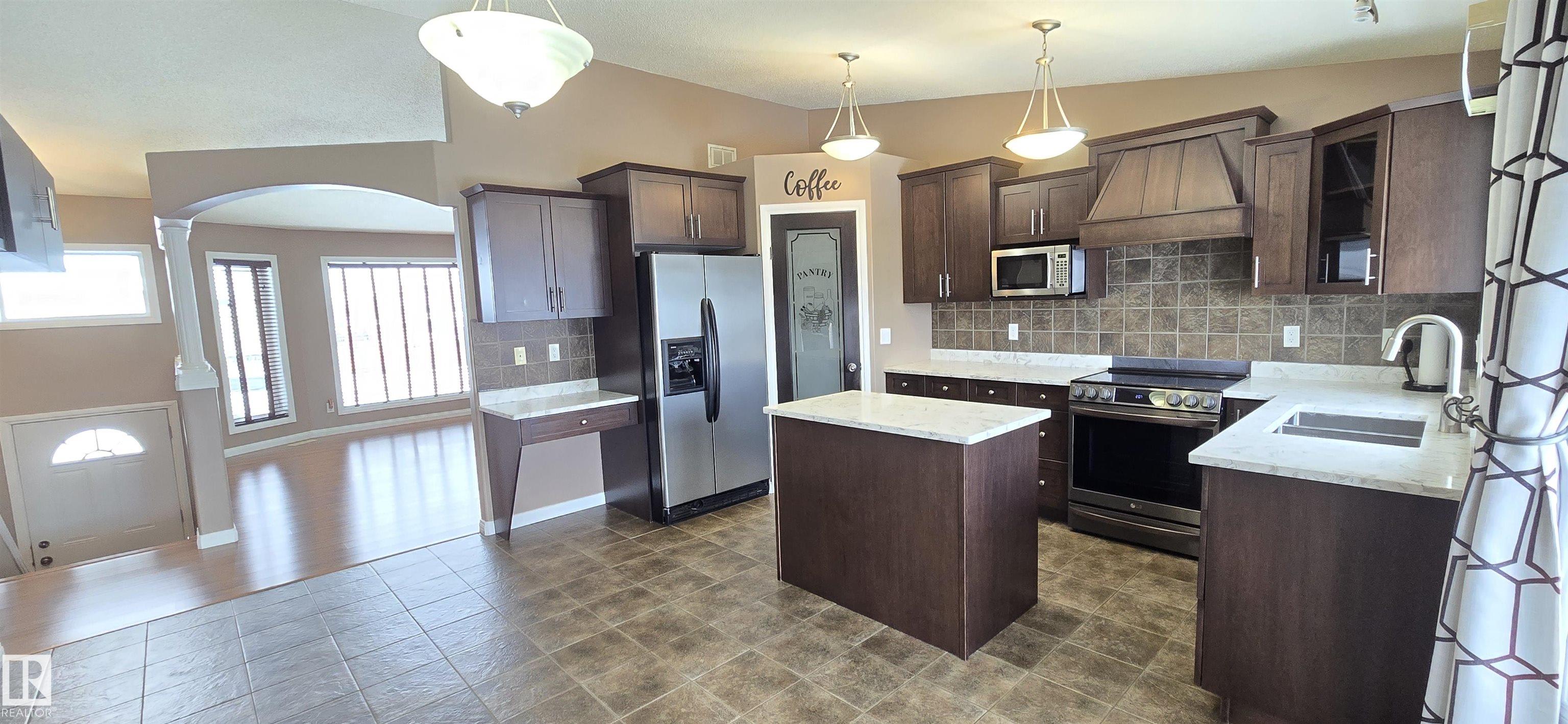 Fourth View of 4405 59 Avenue, Vegreville, Vegreville, Alberta, T9C 1V3