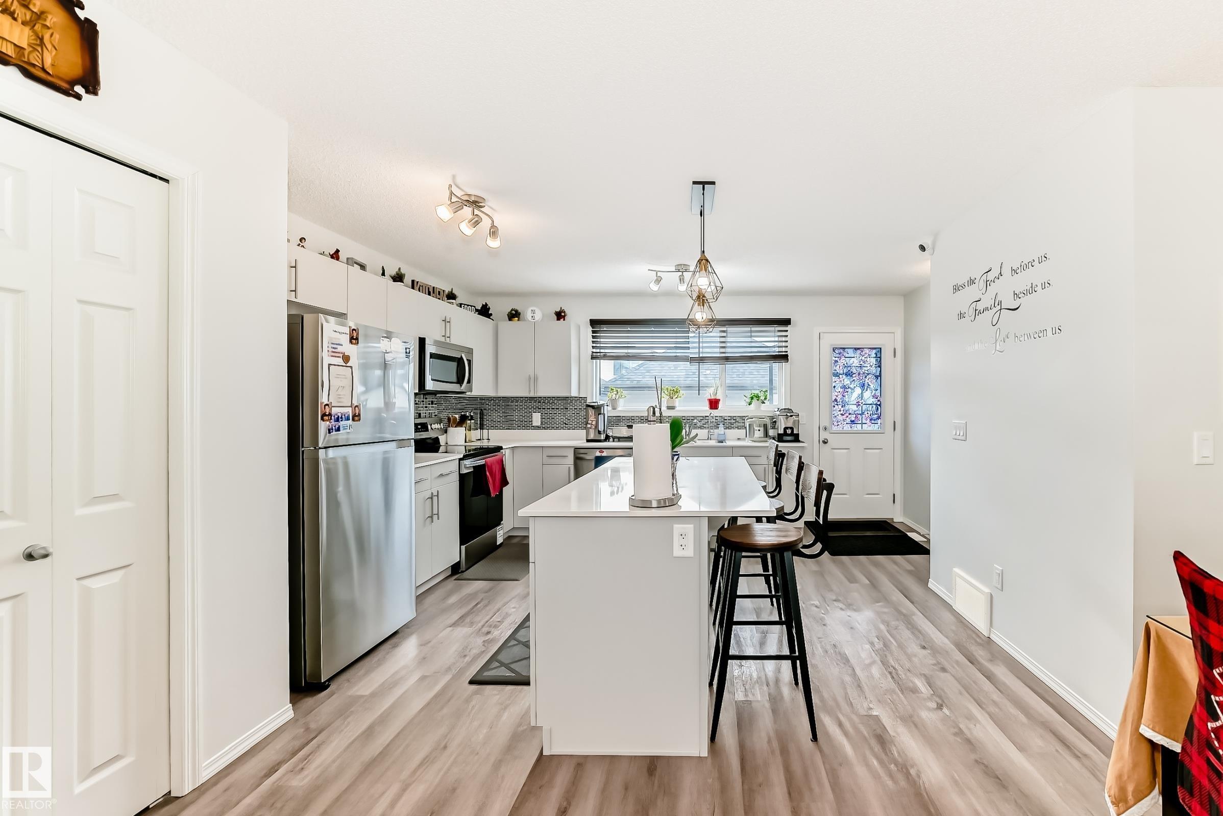 Fourth View of 19303 27 Avenue, The Uplands, Edmonton, Alberta, T6M 1K9