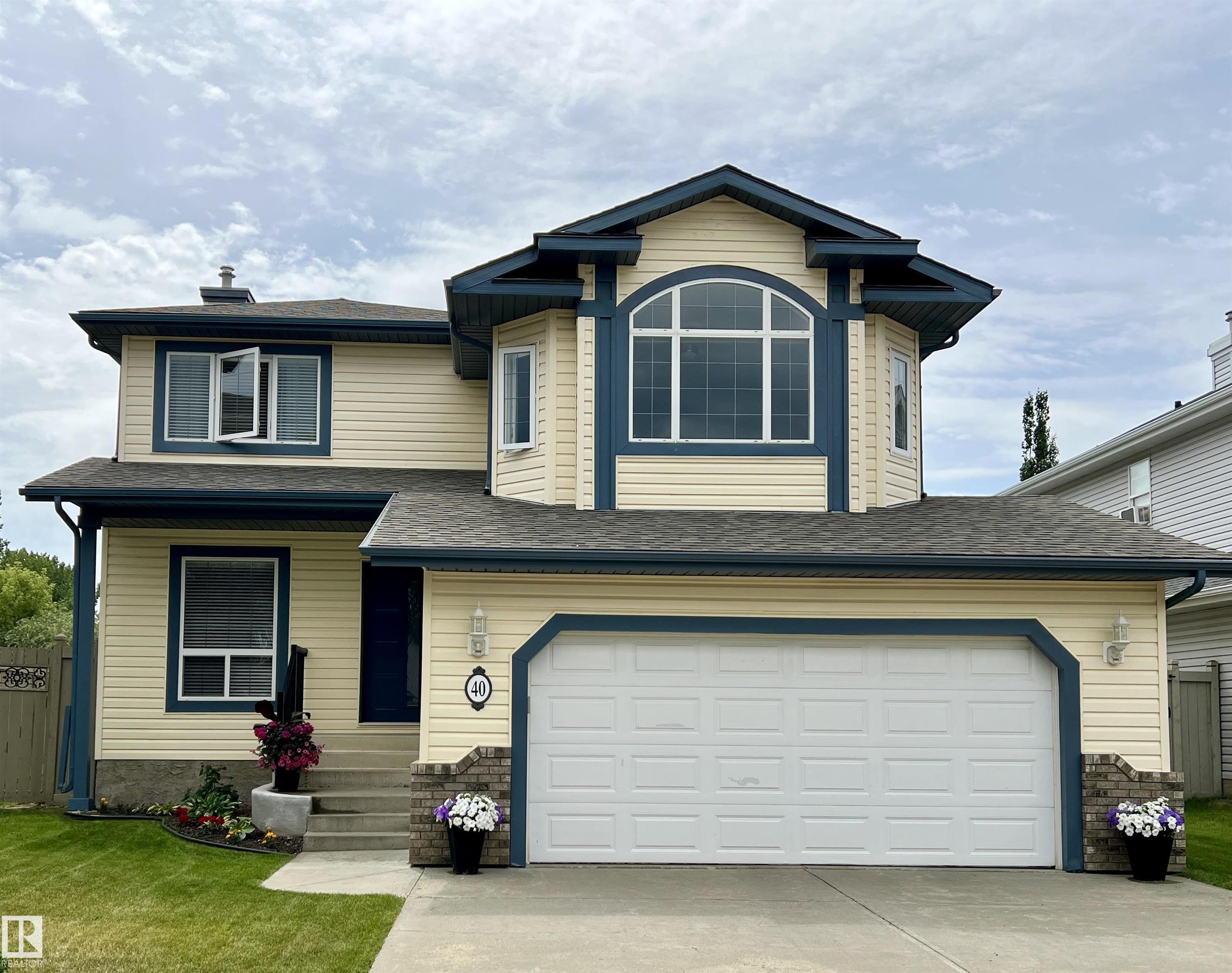40 EASTCOTT Drive, E4481261, Alberta,