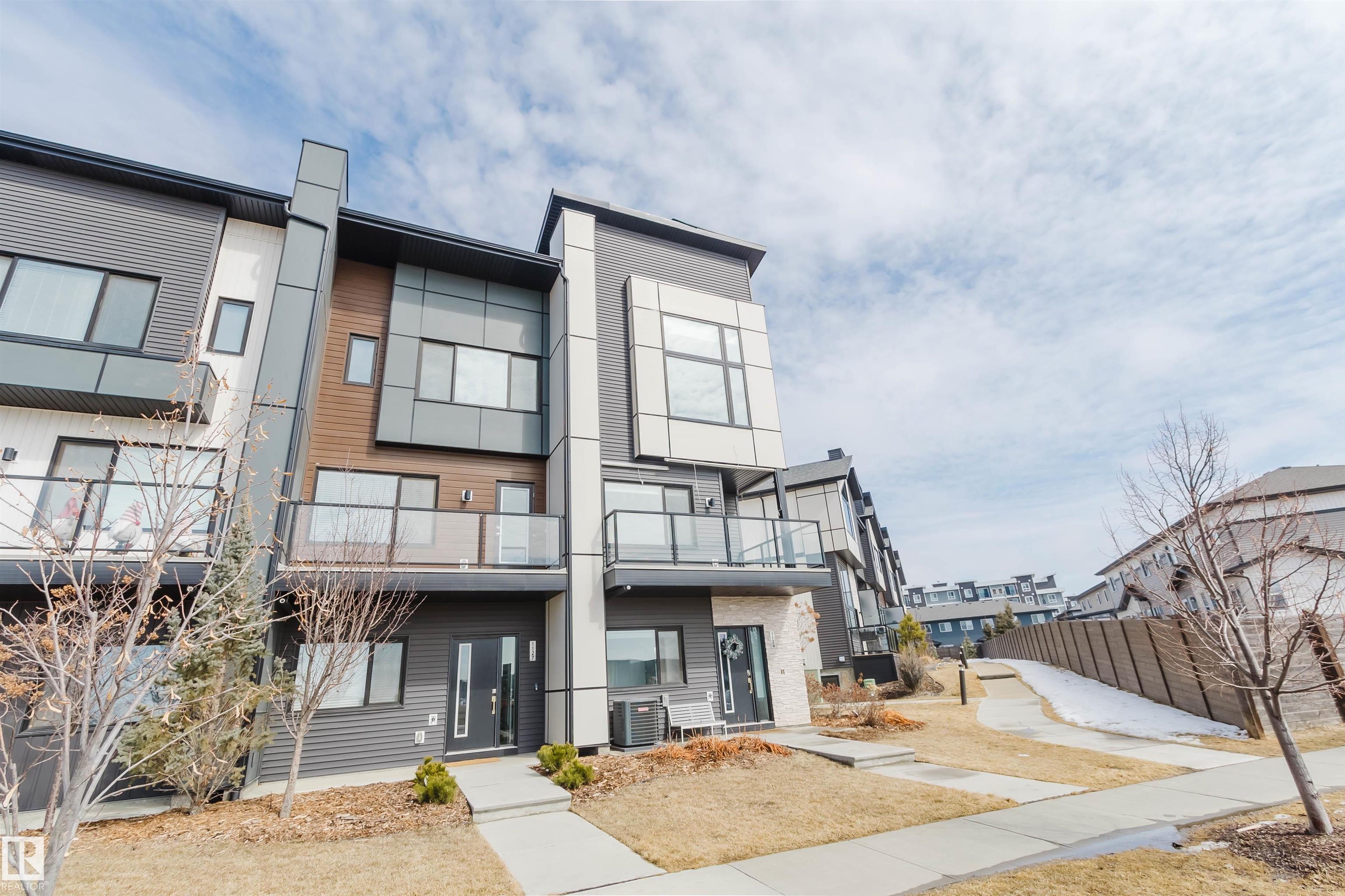 Third View of 1129 KESWICK Drive, Keswick, Edmonton, Alberta, T6W 4B6