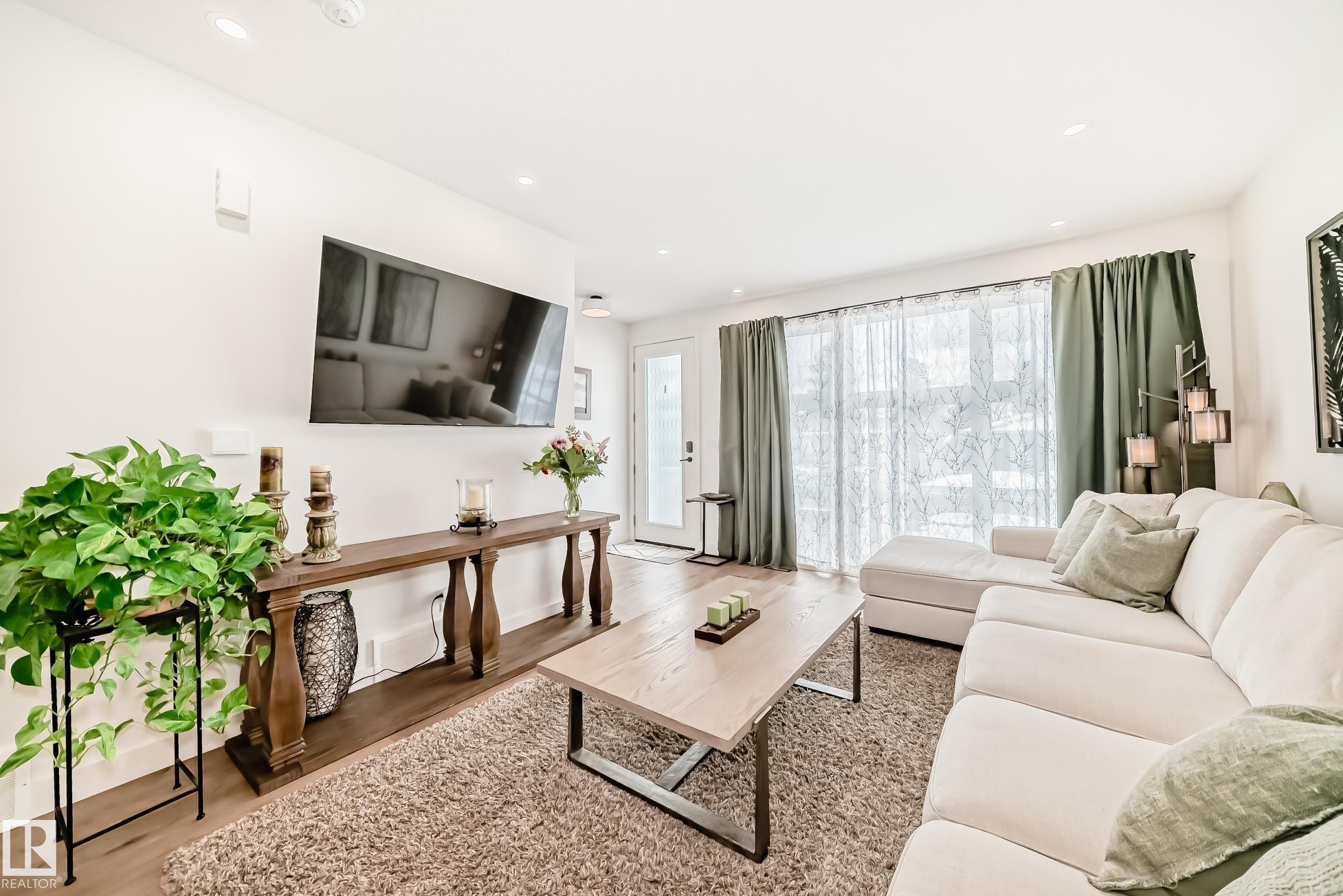 Fourth View of 10936 117 Street, Queen Mary Park, Edmonton, Alberta, T5H 3N6