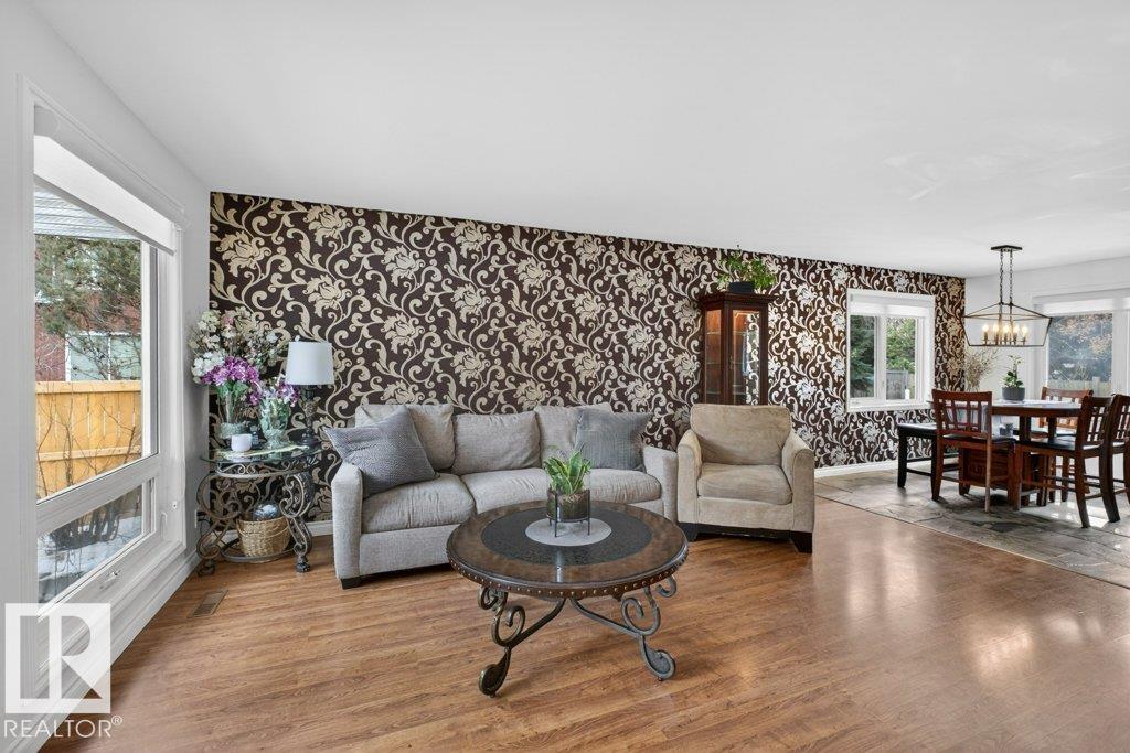 Fifth View of 3308 118 Street, Sweet Grass, Edmonton, Alberta, T6J 2C9