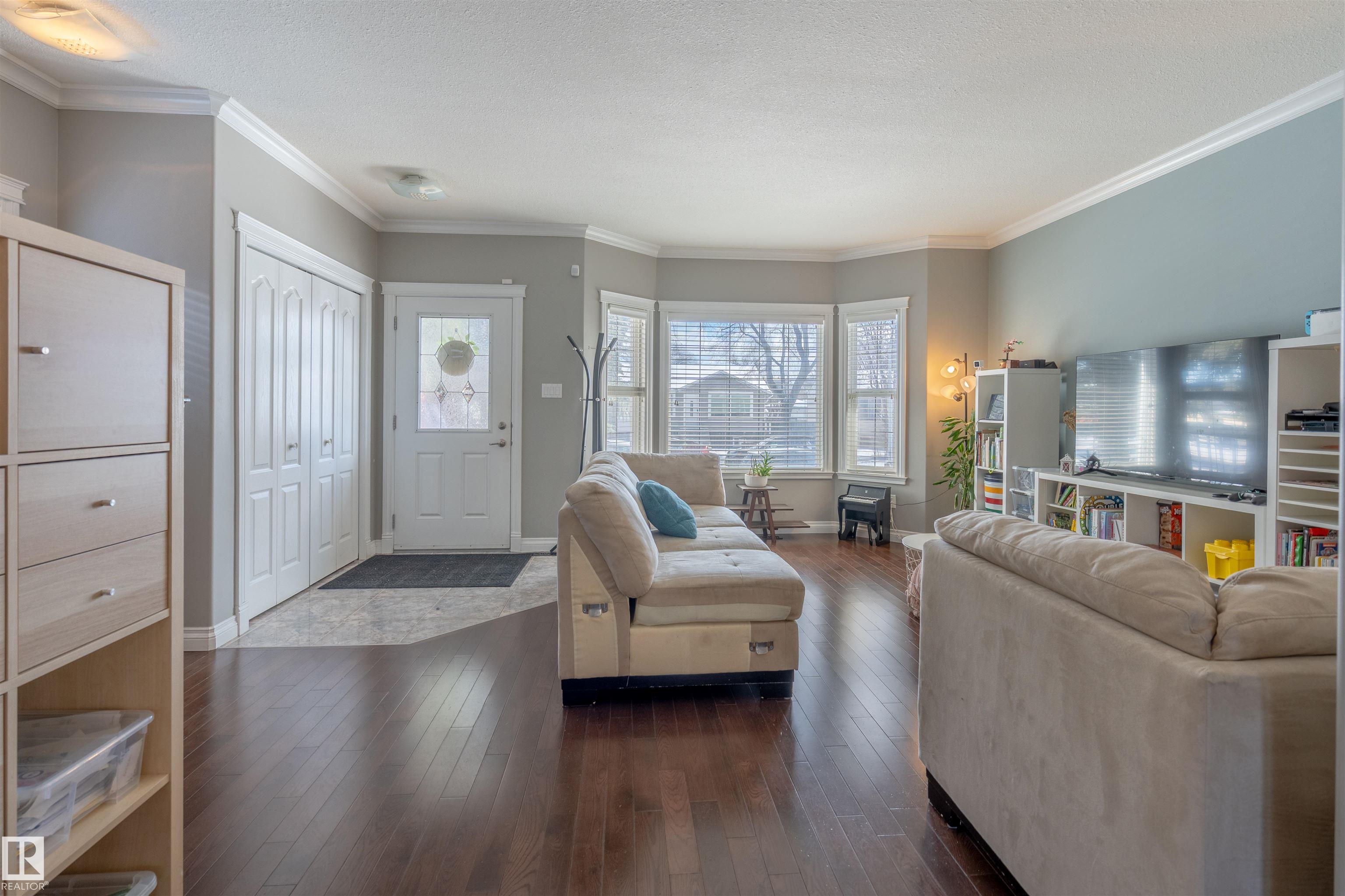 Second View of 12846 122 Street, Calder, Edmonton, Alberta, T5L 0E5