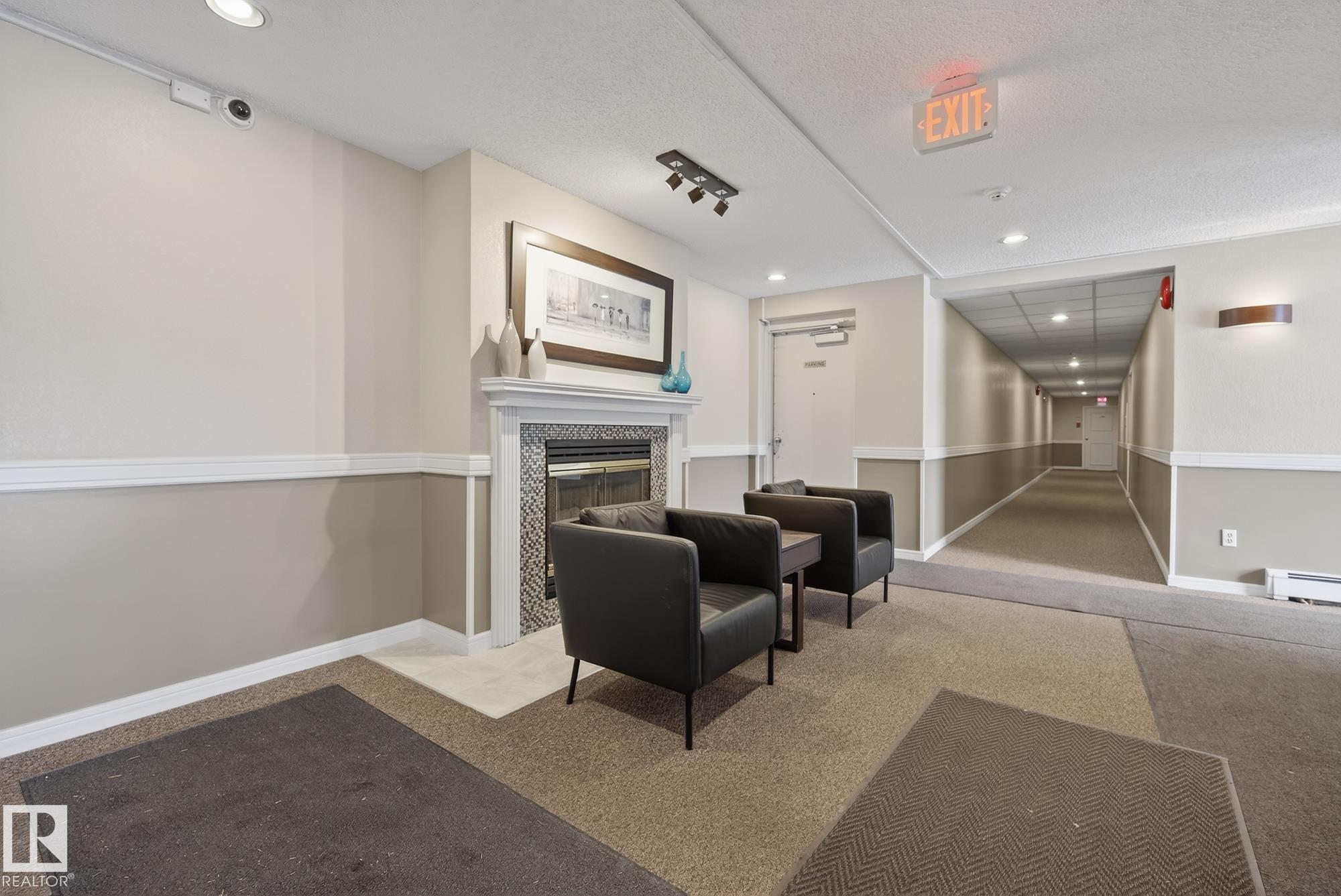 Fifth View of 301 9138 83 Avenue, Bonnie Doon, Edmonton, Alberta, T6C 1B7