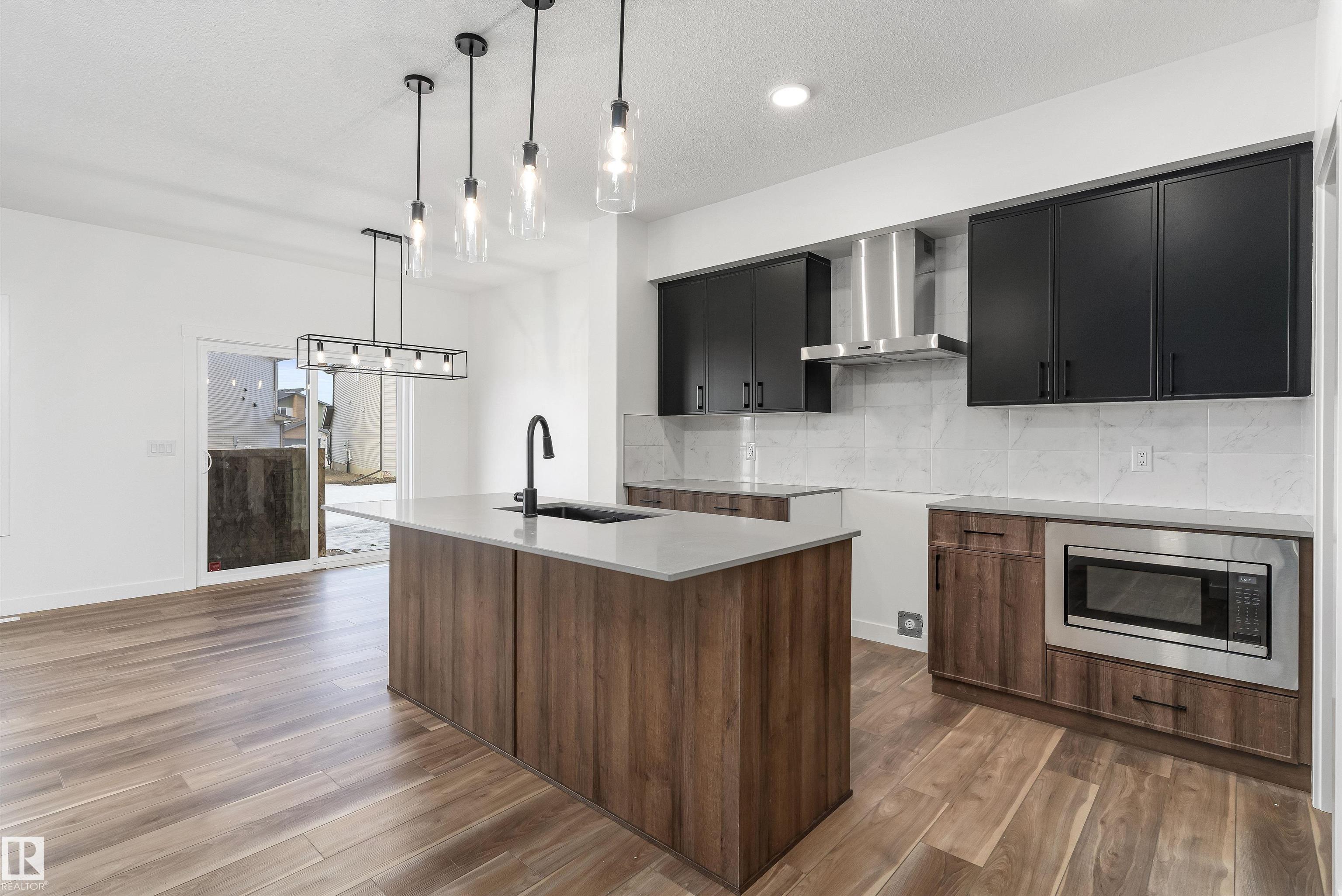 Fifth View of 4023 207 Street, Edgemont (Edmonton), Edmonton, Alberta, T6M 3G1