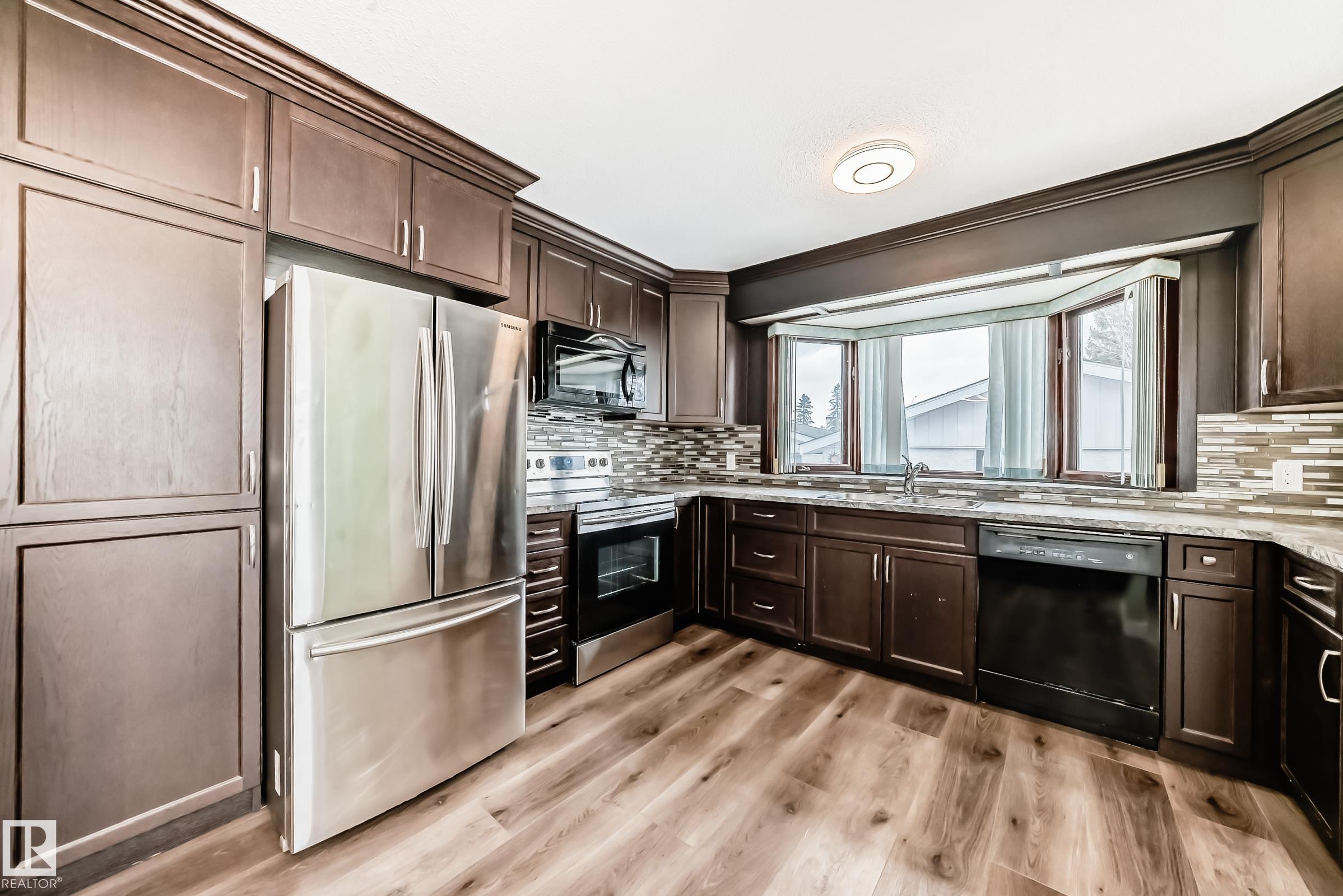 Third View of 17104 85 Avenue, Thorncliffe (Edmonton), Edmonton, Alberta, T5T 0K8