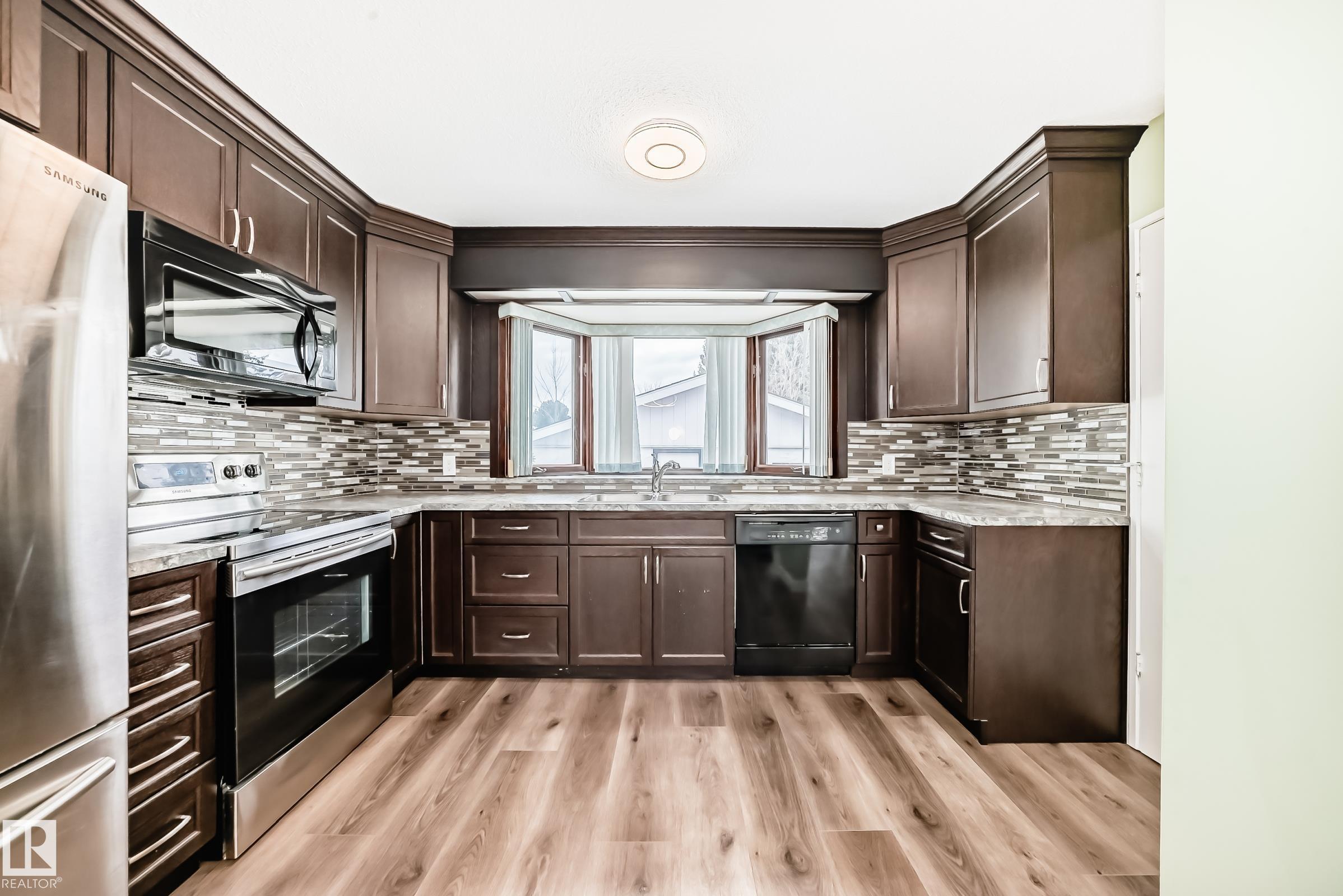 Fourth View of 17104 85 Avenue, Thorncliffe (Edmonton), Edmonton, Alberta, T5T 0K8