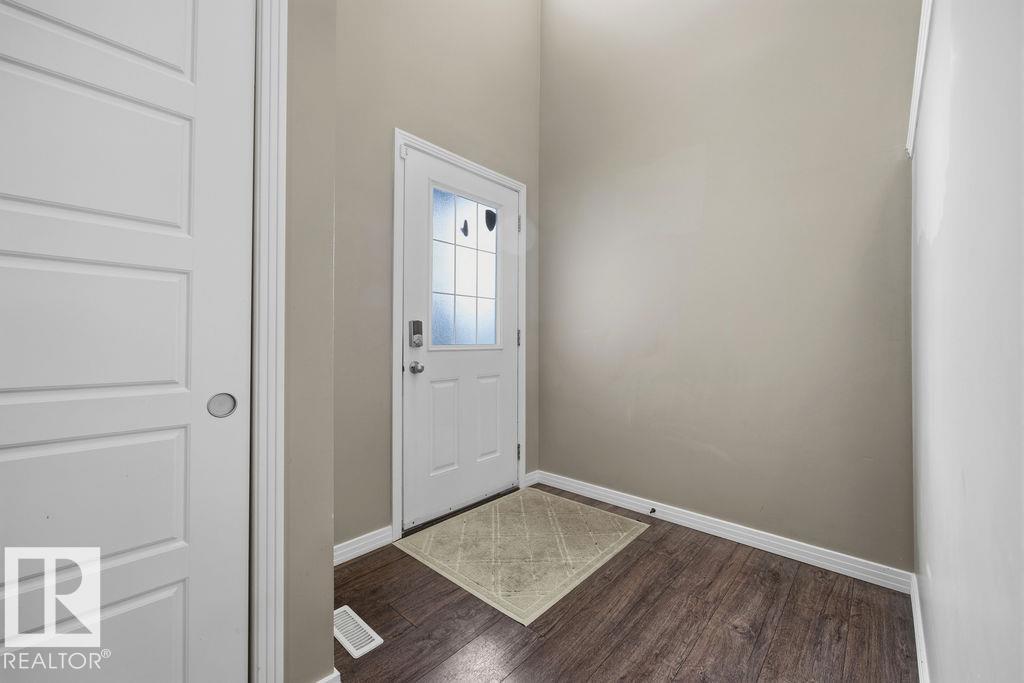 Second View of 7873 170A Avenue, Schonsee, Edmonton, Alberta, T5Z 0C9