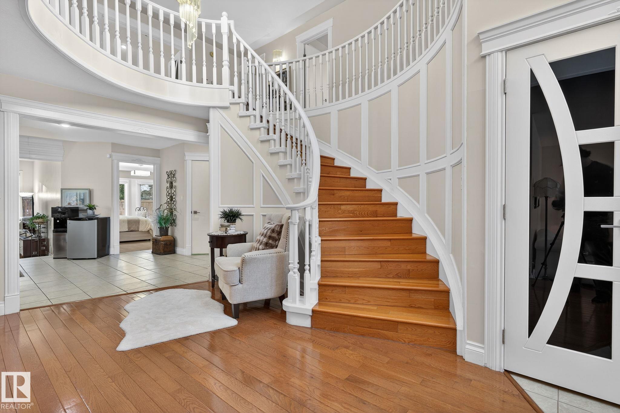 158 WOLF RIDGE Place, E4481642, Alberta,