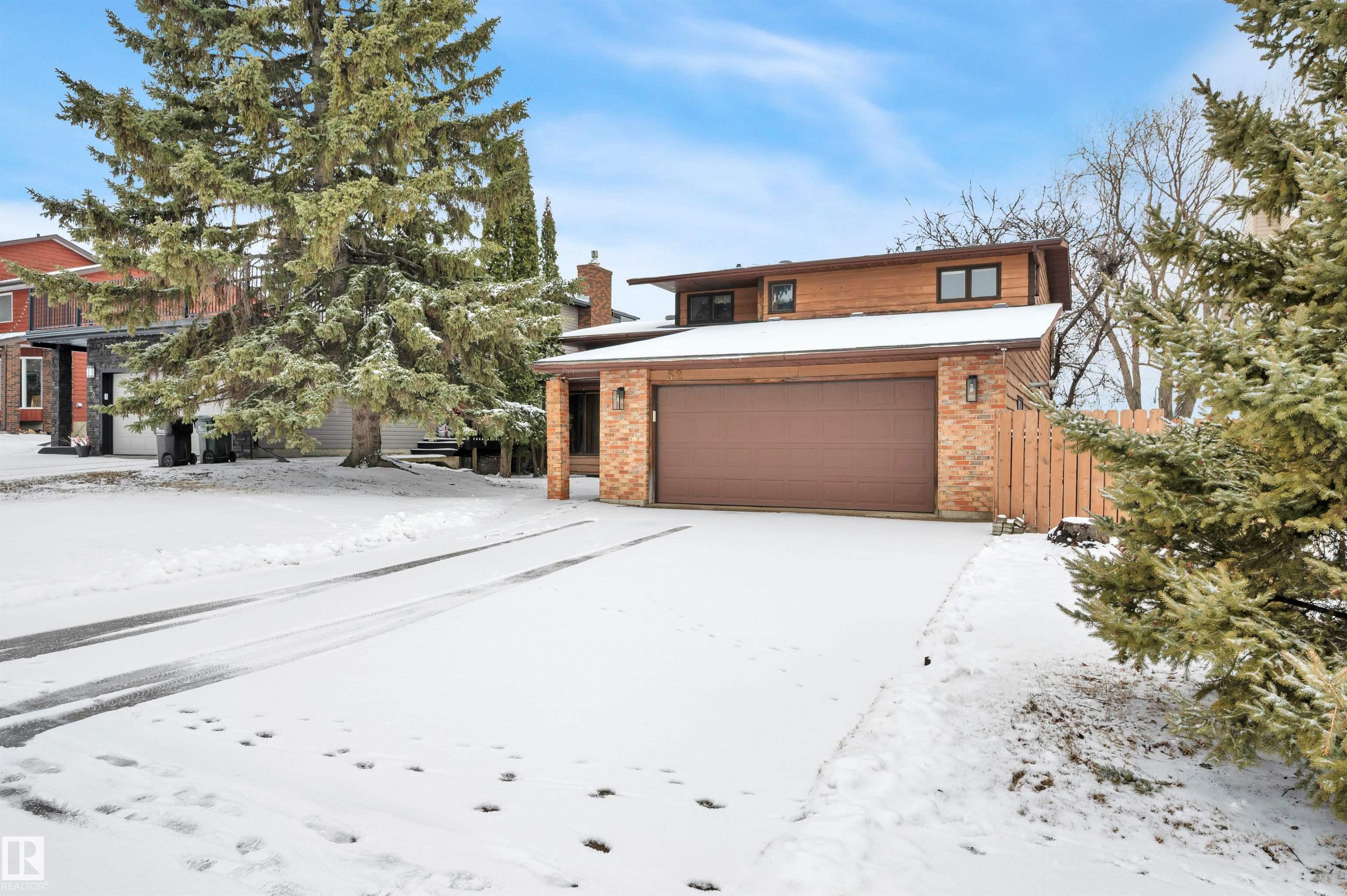Second View of 52 WOODSTOCK Drive, Woodbridge Farms, Sherwood Park, Alberta, T8A 4C3
