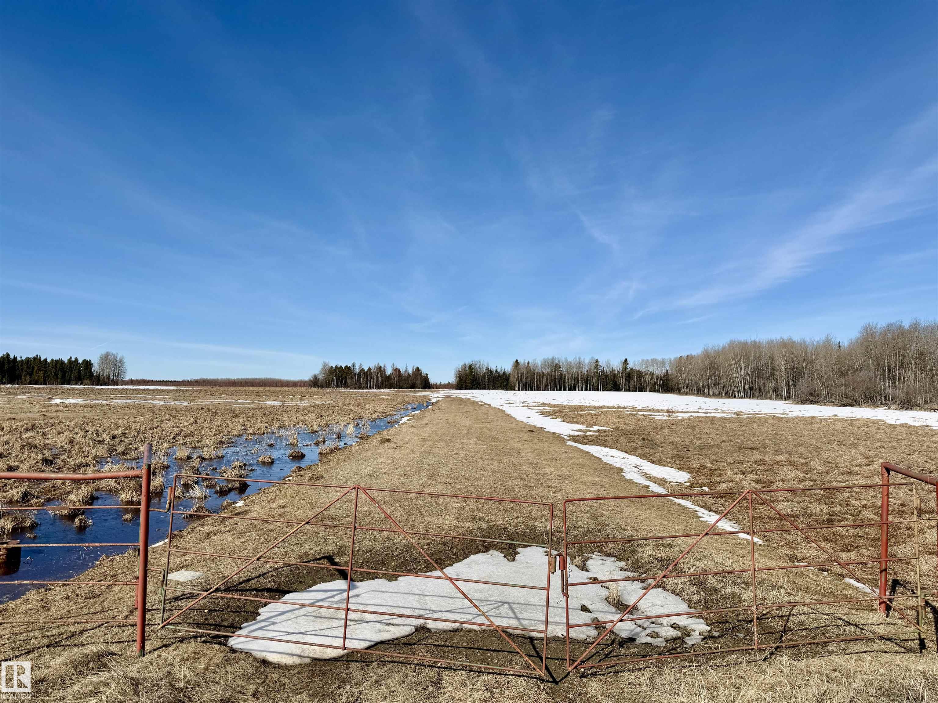 Second View of SE-36-47-6-5, None, Rural Brazeau County, Alberta, T7A 1R9
