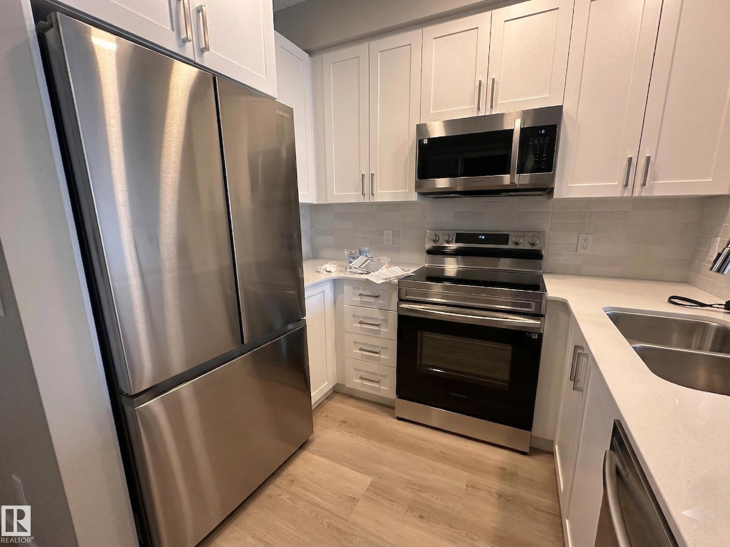 Third View of 220 12804 140 Avenue, Pembina, Edmonton, Alberta, T6V 0M3