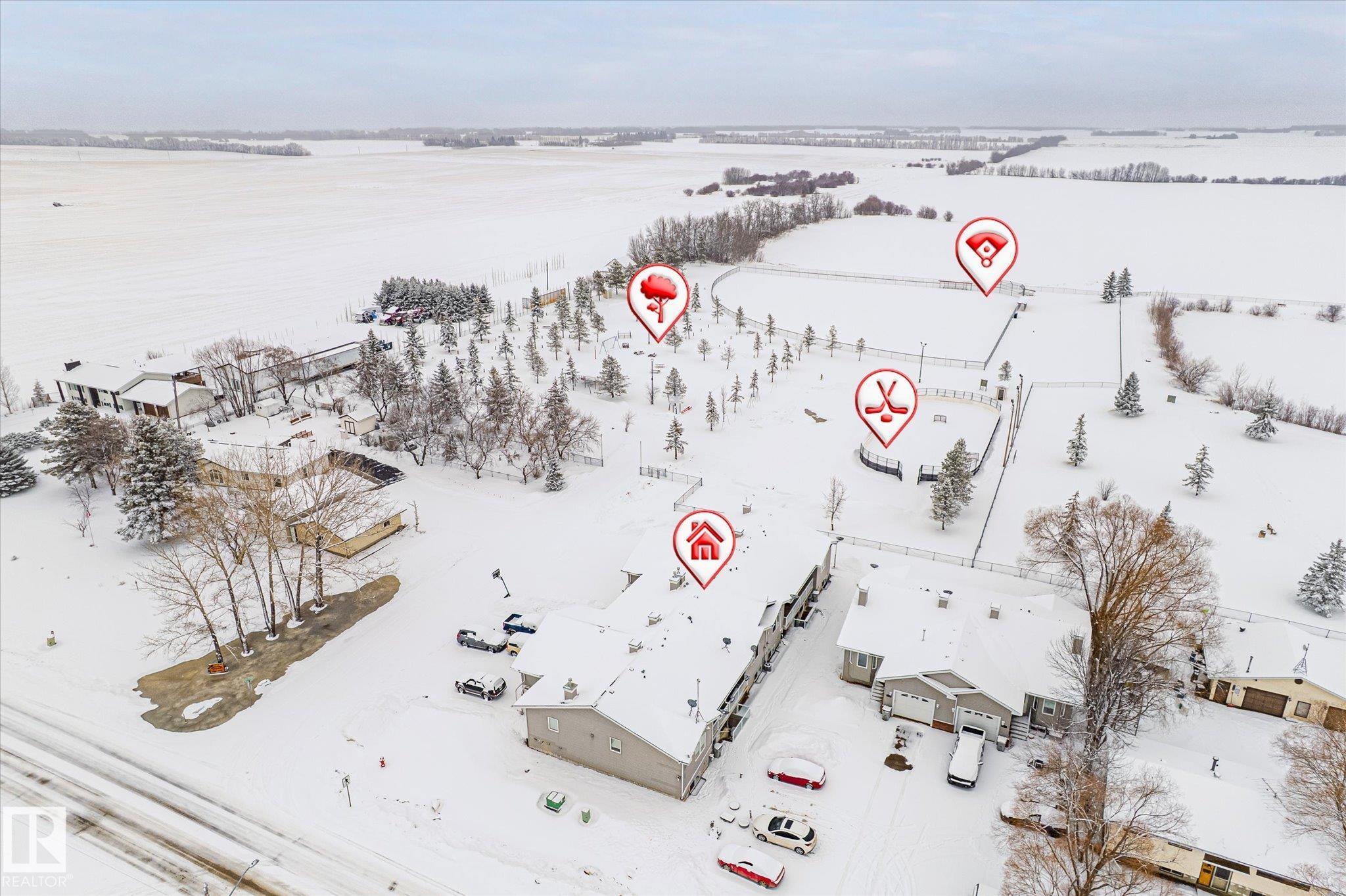 Third View of 5 4902B 43 Street, Legal, Legal, Alberta, T0G 1L0