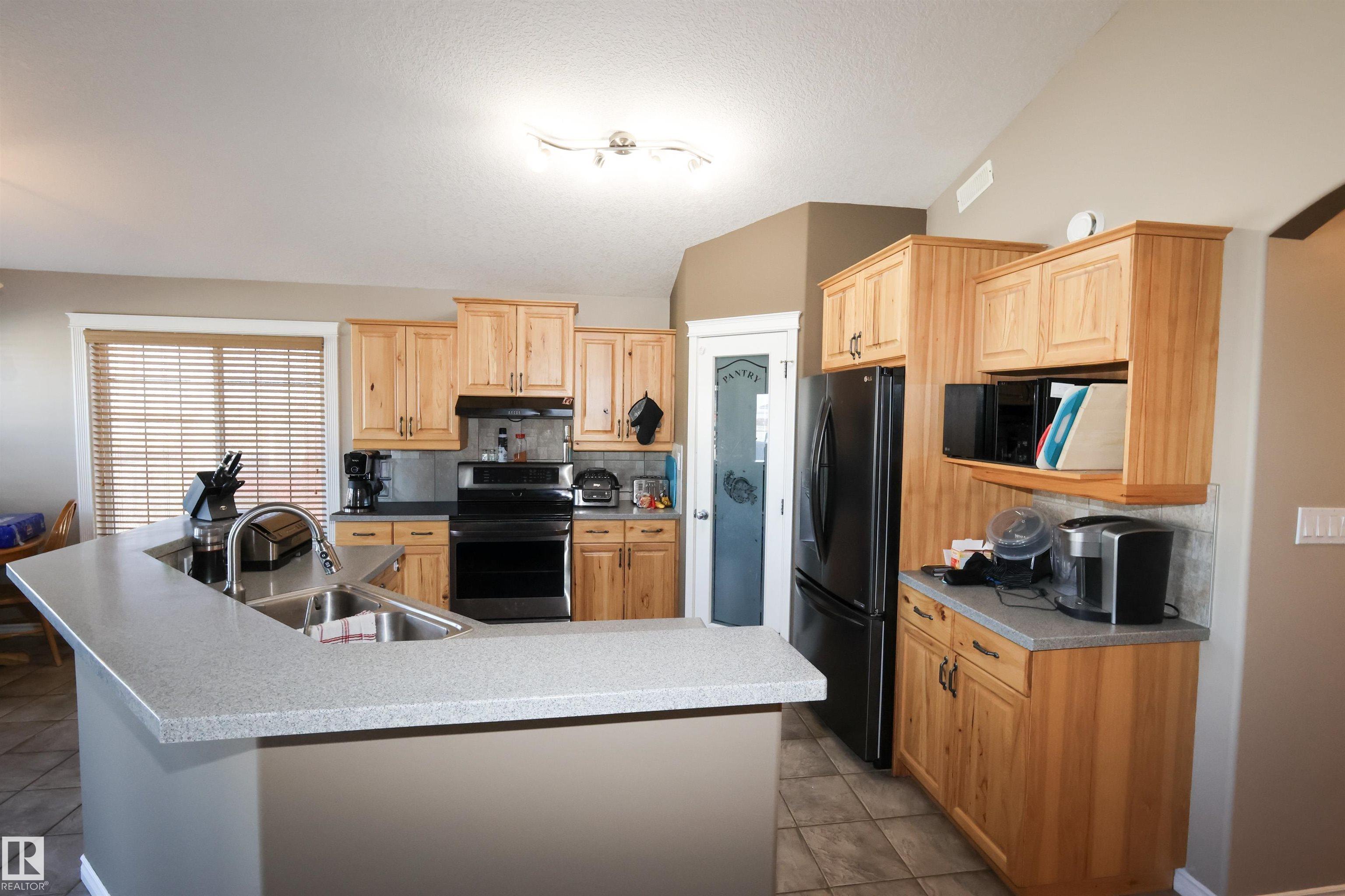 Second View of 9701 87 Street, Morinville, Morinville, Alberta, T8R 1V2