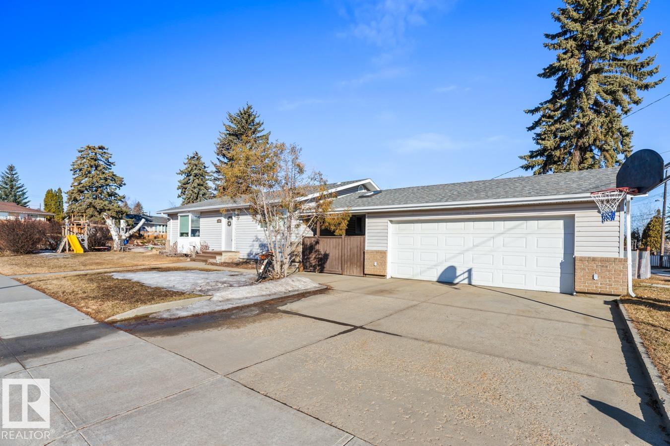 4308 108 Avenue, E4482031, Alberta,