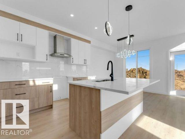 8512 MAYDAY RUN Run, E4482092, Alberta,