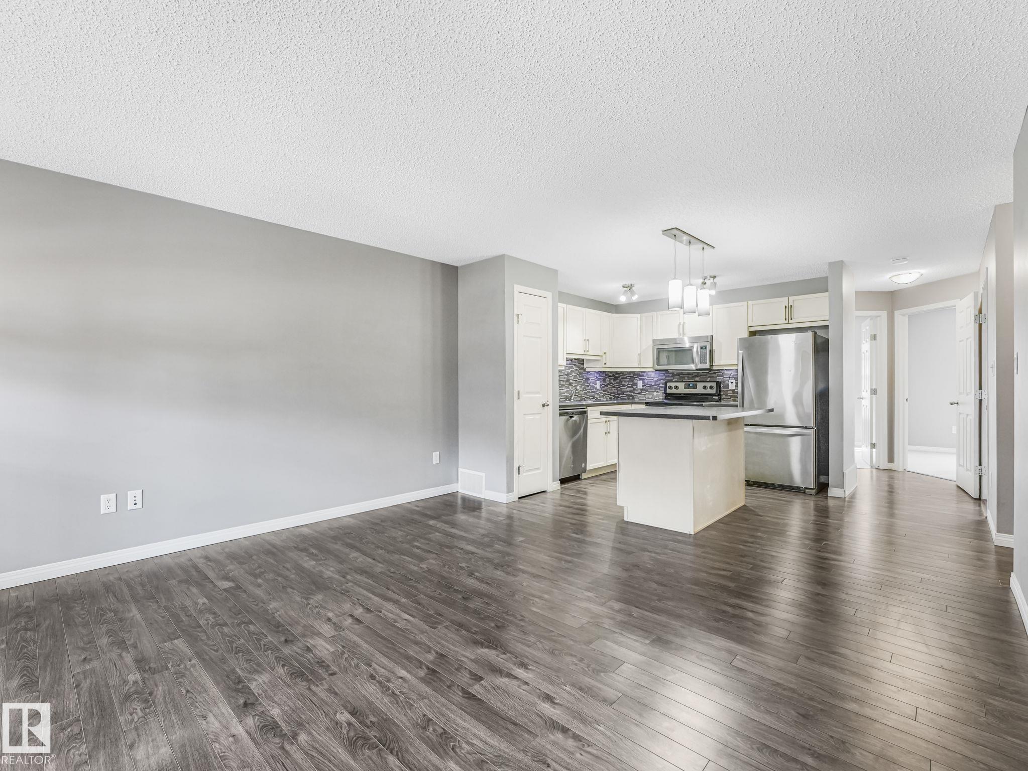 Fifth View of 29 4029 ORCHARDS Drive, The Orchards At Ellerslie, Edmonton, Alberta, T6X 1V2