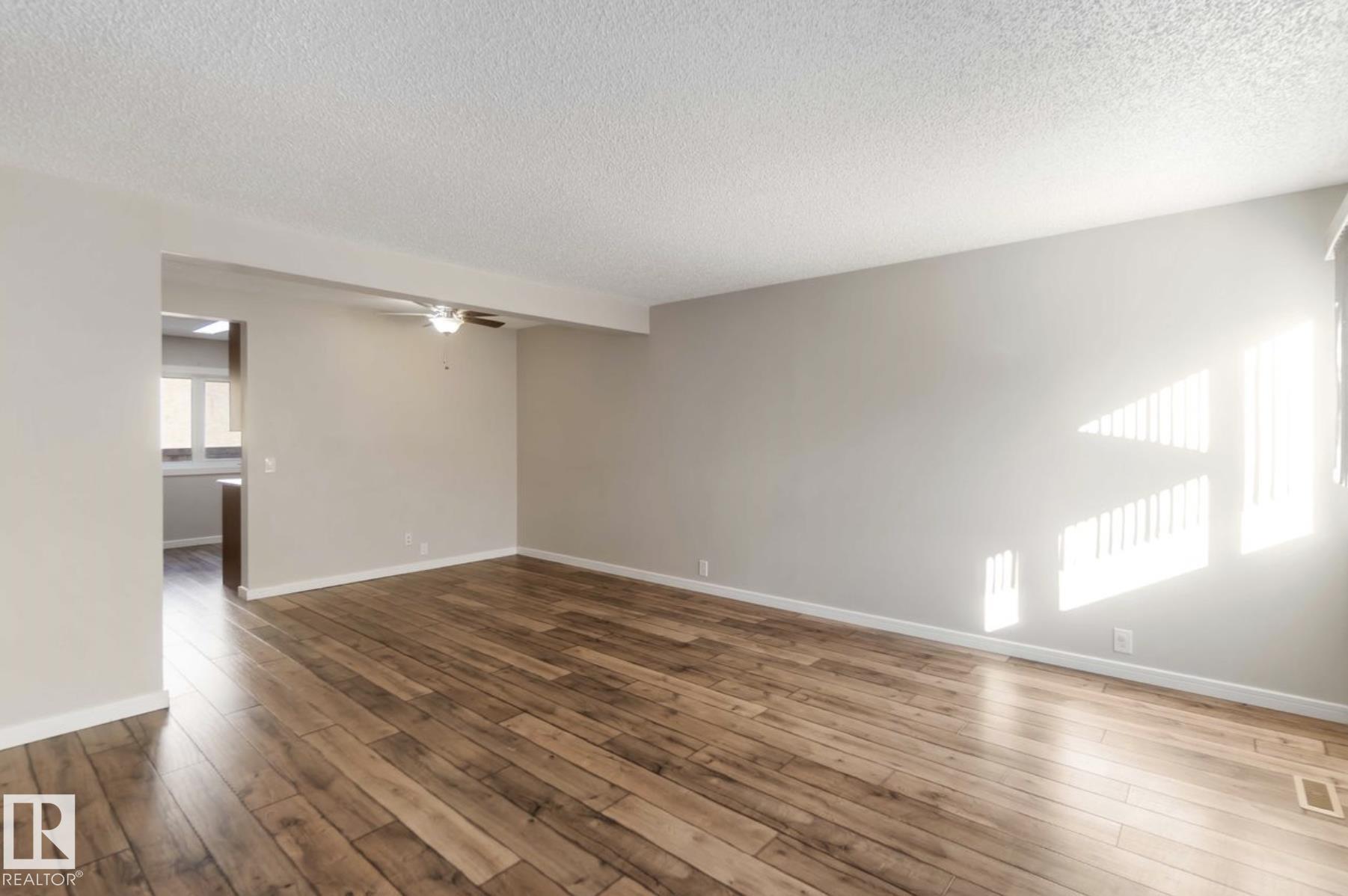 Fourth View of 8 14511 52 Street, Casselman, Edmonton, Alberta, T5A 4M6