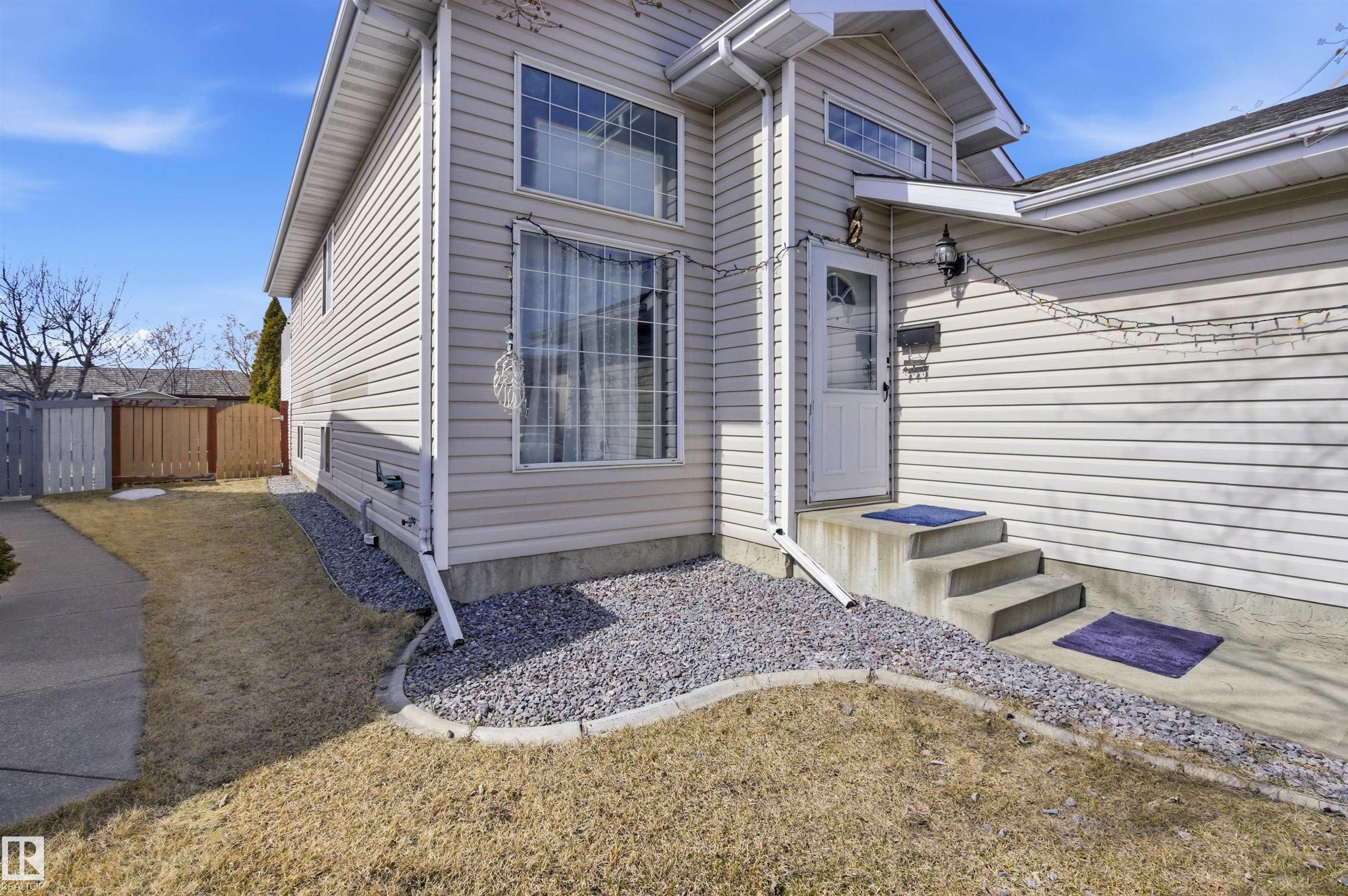 Third View of 3940 33 Street, Larkspur, Edmonton, Alberta, T6T 1J7