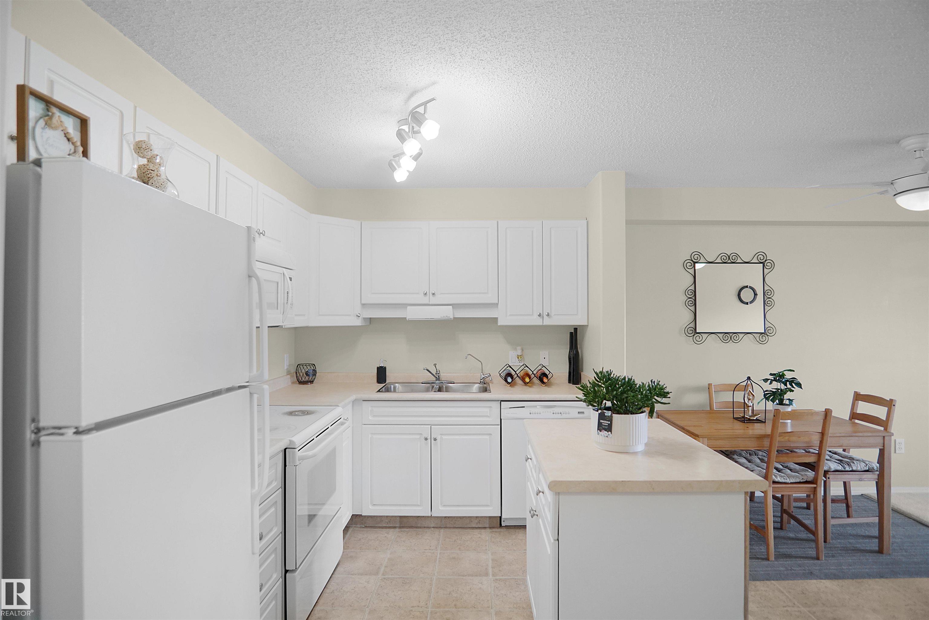 Third View of 213 13635 34 Street, Belmont, Edmonton, Alberta, T5A 0C4