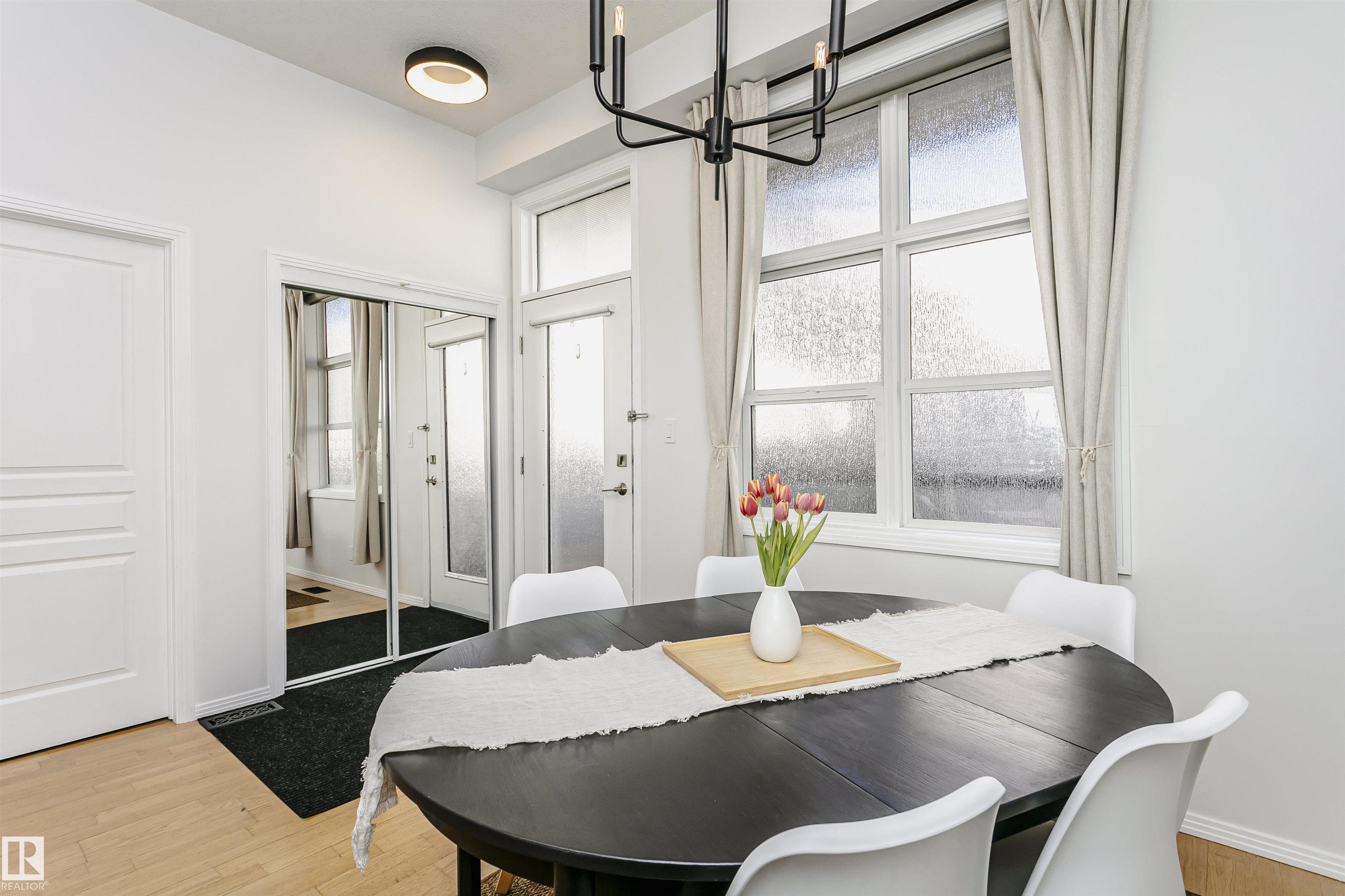 Fifth View of 503 9503 101 Avenue, Riverdale, Edmonton, Alberta, T5H 4R1