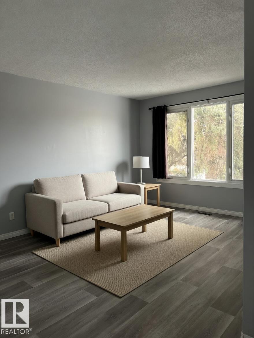 Third View of 6333 11 Avenue, Sakaw, Edmonton, Alberta, T6L 3A8