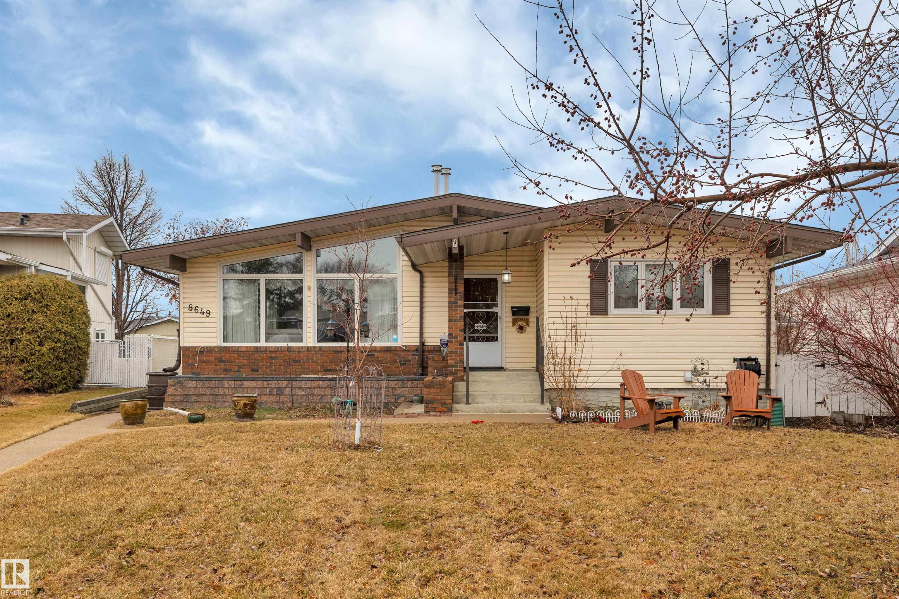 8649 27 Avenue, E4482639, Alberta,