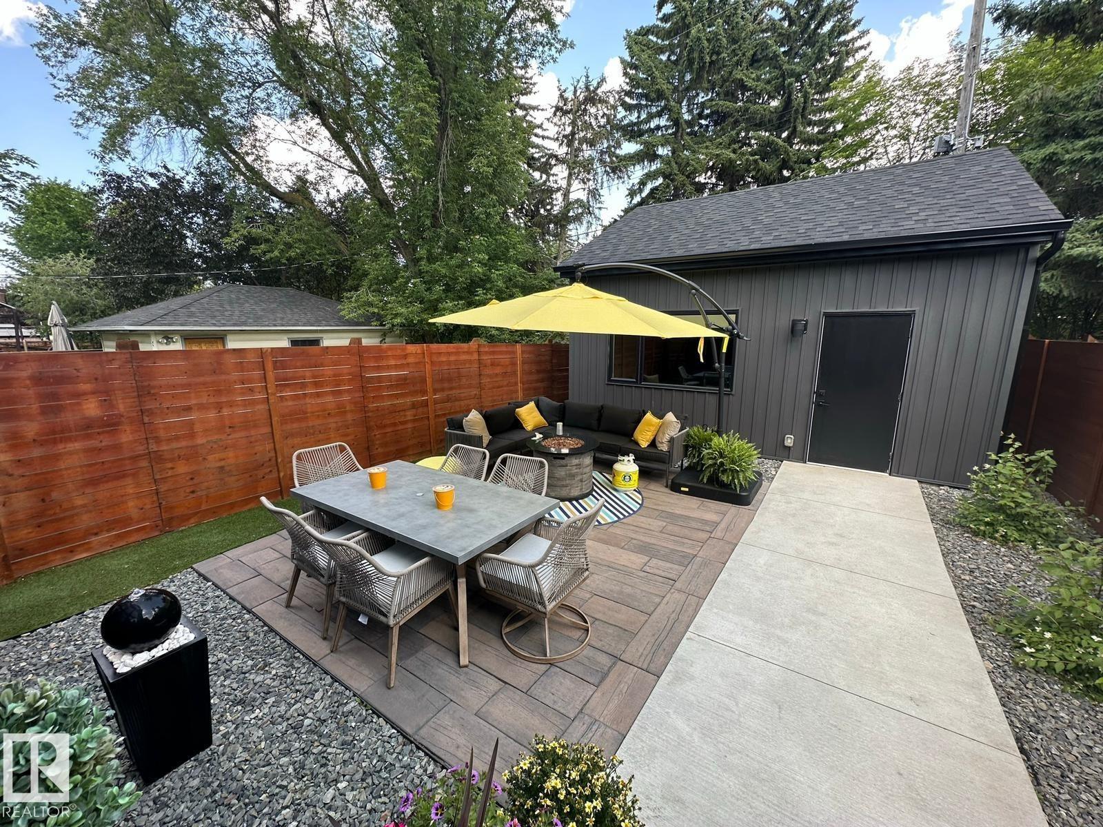 Second View of 9113 142 Street NW, Parkview, Edmonton, Alberta, T5R 0M8