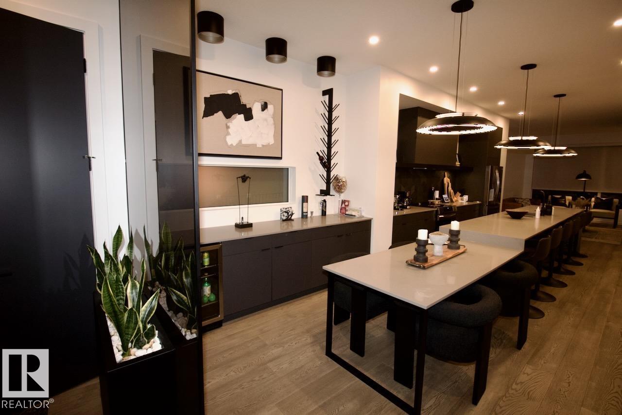 Third View of 9113 142 Street NW, Parkview, Edmonton, Alberta, T5R 0M8