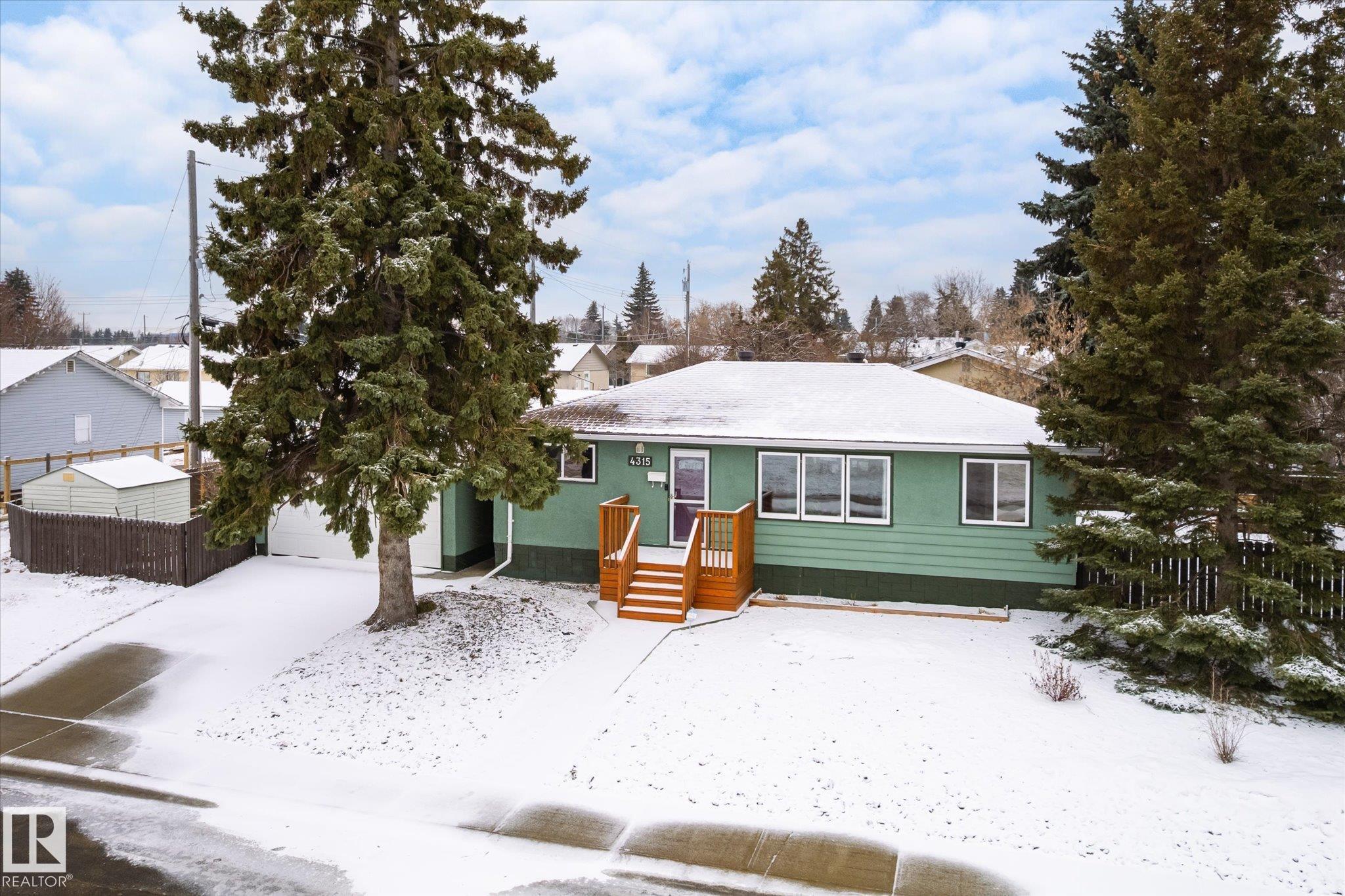 Second View of 4315 105A Avenue, Gold Bar, Edmonton, Alberta, T6A 1B7