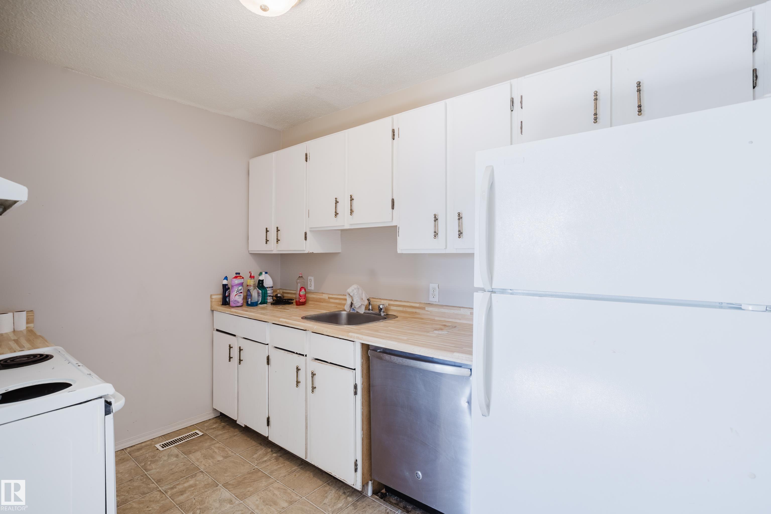 Third View of 5125 55 Avenue, City Center North, Wetaskiwin, Alberta, T9A 2P2