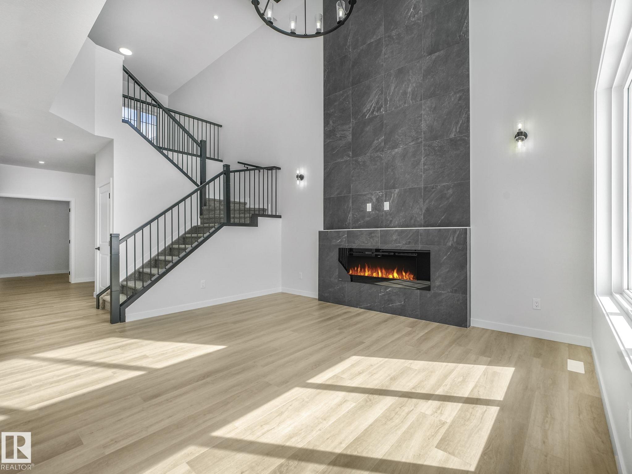 Third View of 239 Kinglet Boulevard NW, Kinglet Gardens, Edmonton, Alberta, T5S 0S6