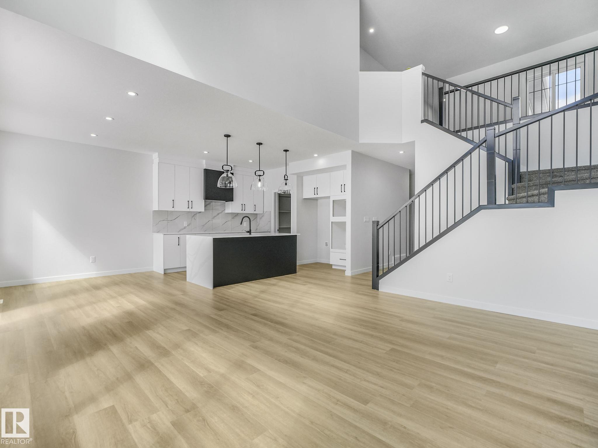 Fourth View of 239 Kinglet Boulevard NW, Kinglet Gardens, Edmonton, Alberta, T5S 0S6