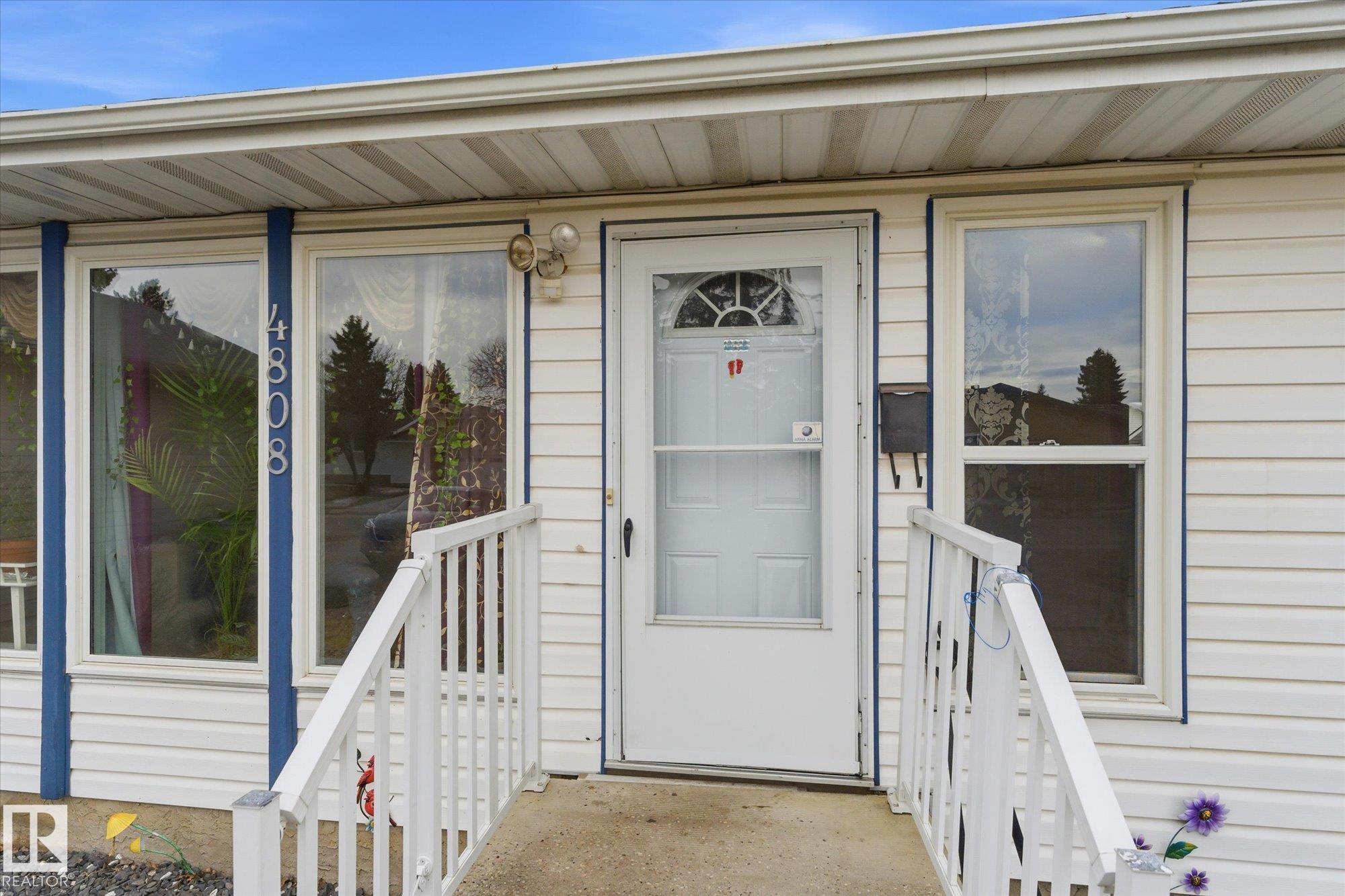 Fourth View of 4808 21 Avenue, Pollard Meadows, Edmonton, Alberta, T6L 2V8