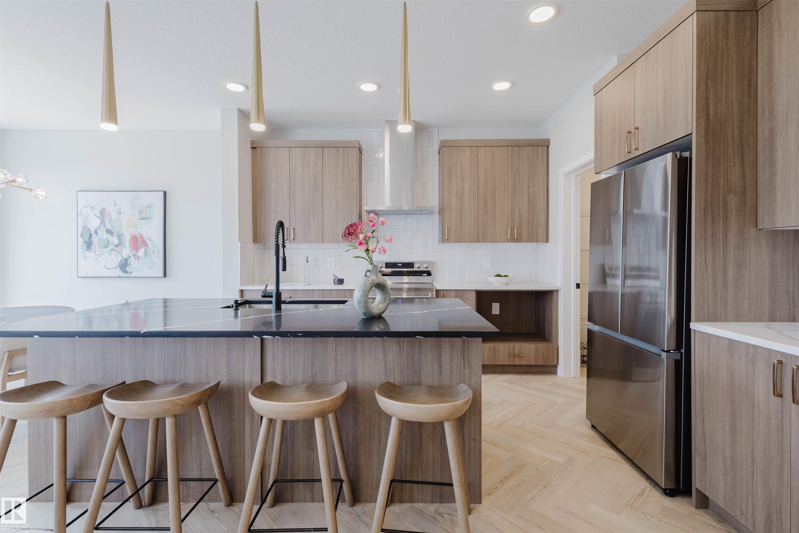 27 Cessy Street, E4483110, Alberta,