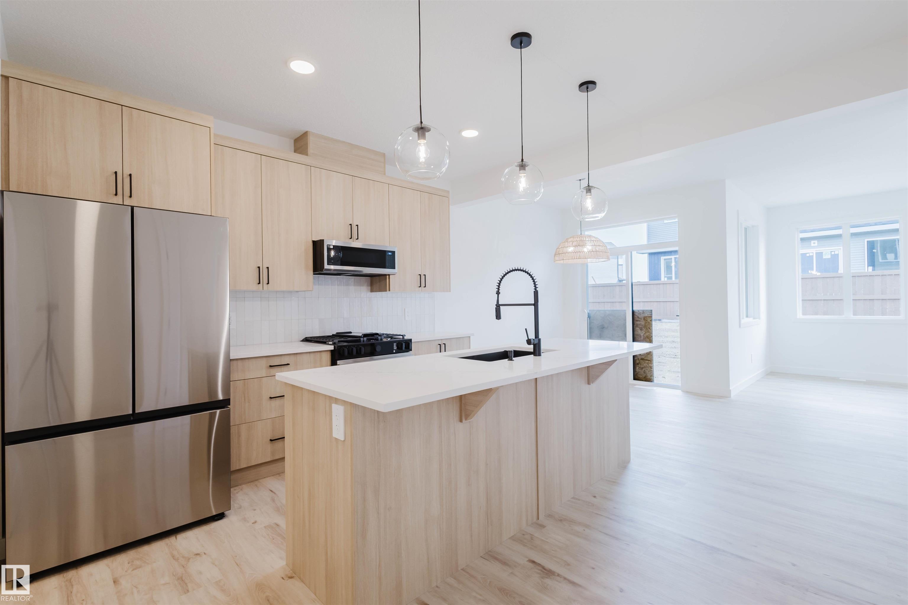 8253 KIRIAK Loop, E4483111, Alberta,