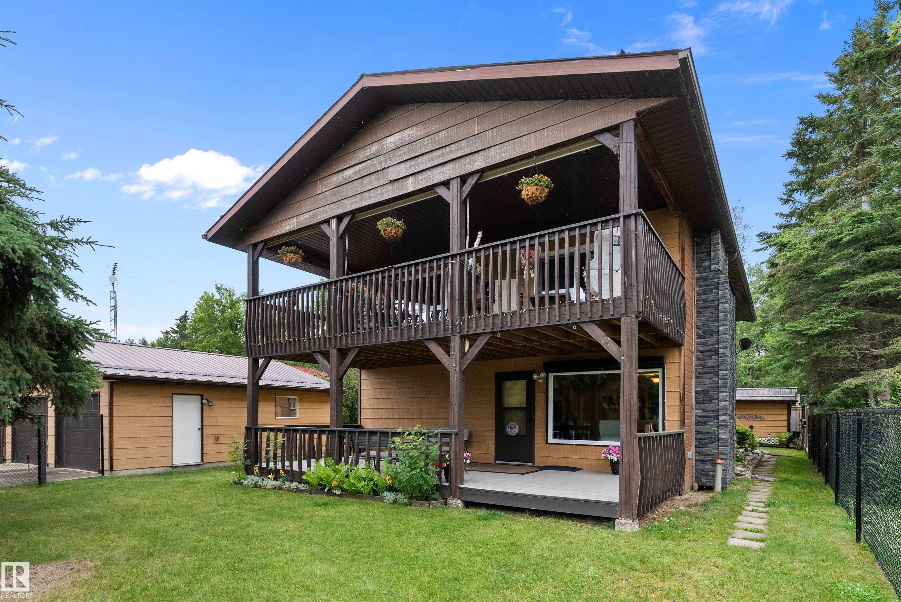 110 1st Avenue, E4483197, Alberta,